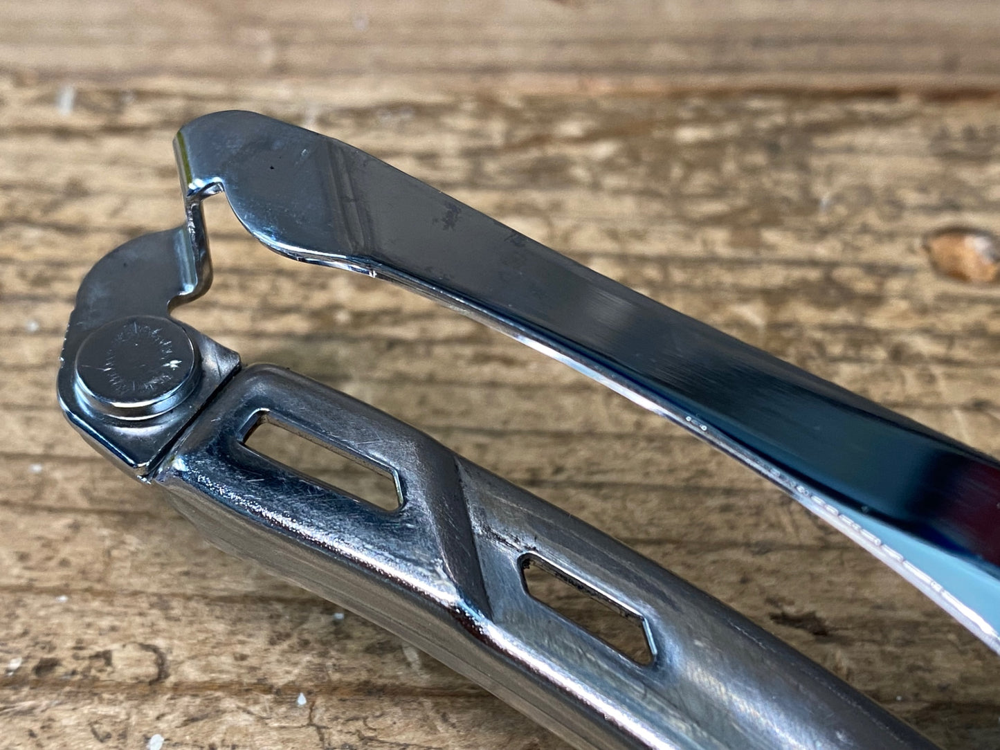 IT337 シマノ SHIMANO アルテグラ ULTEGRA FD-6870 フロントディレイラー 11S Di2 直付け