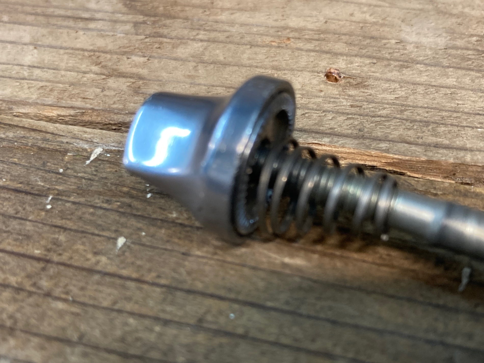 IN830 シマノ SHIMANO デュラエース DURA-ACE WH-9000 クイック
