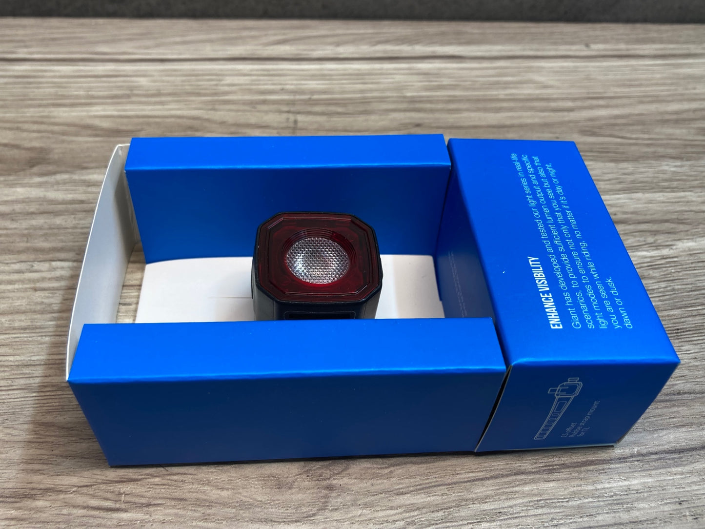 IV769 ジャイアント GIANT RECON TL 100 テールライト