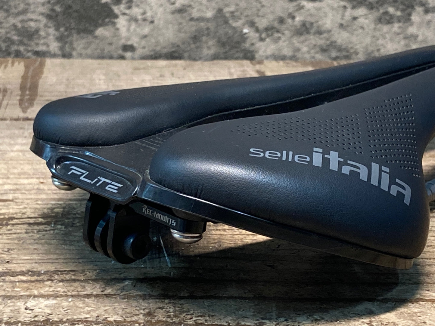 JD897 セライタリア SELLE ITALIA FLITE BOOST SUPERFLOW サドル 黒 Ti316レール