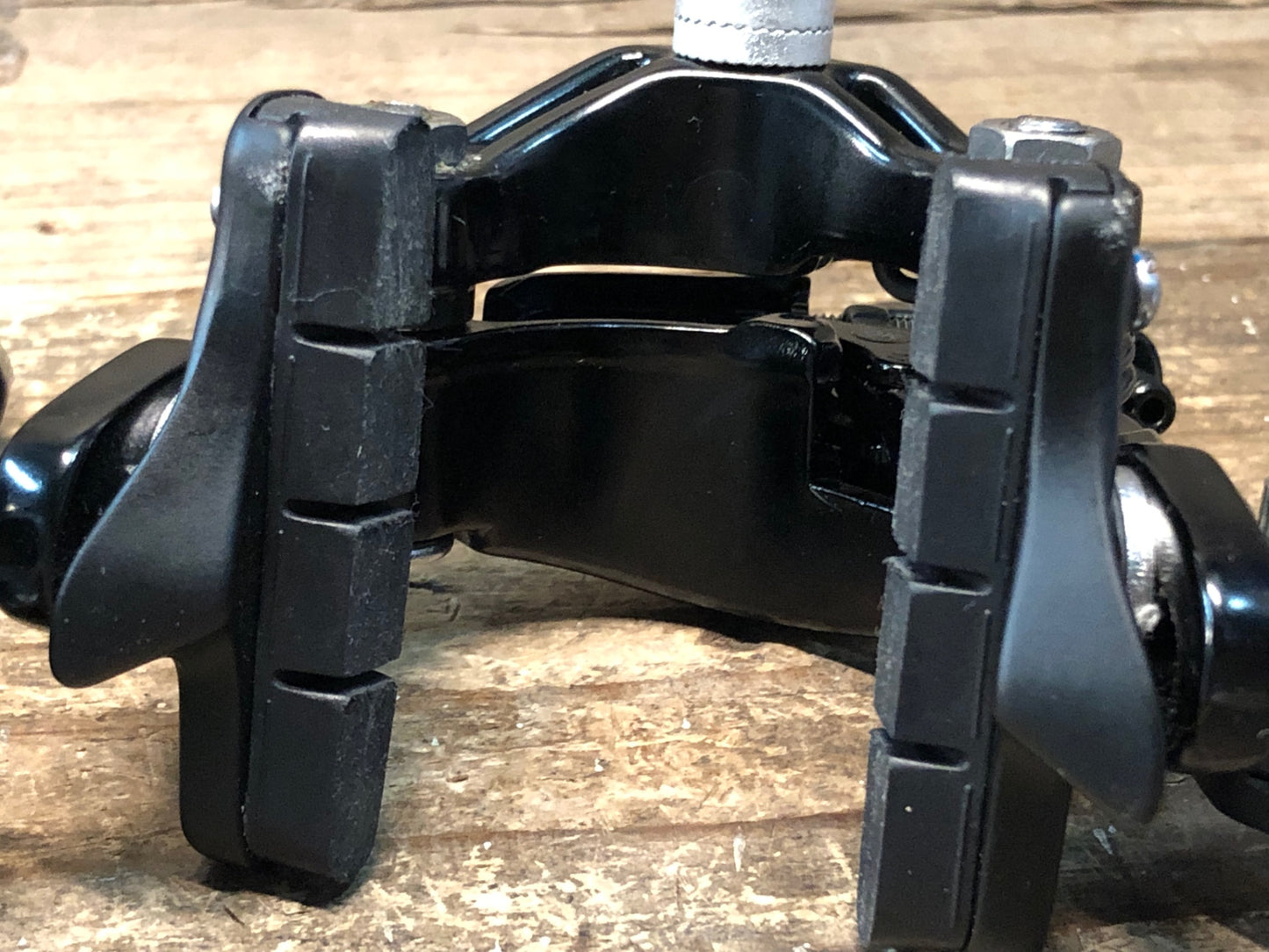 IT142 シマノ SHIMANO 105 BR-5800 ブレーキキャリパー 前後セット