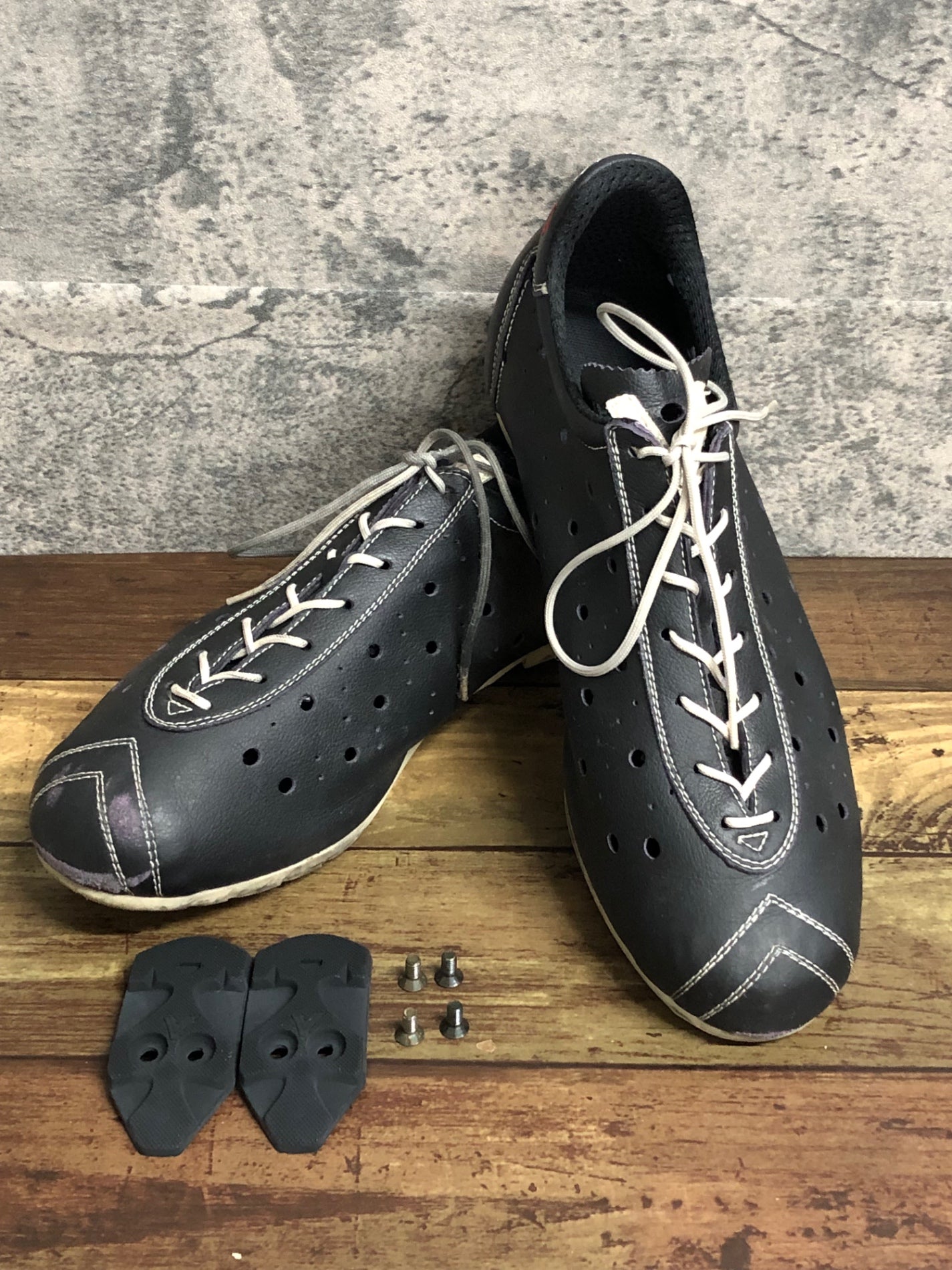 HY449 フィジーク fizik R4 ビンディングシューズ 黒赤 EU43