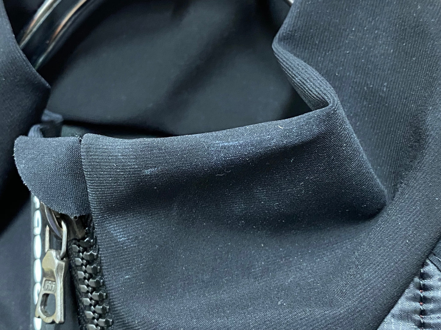 IU075 アソス assos Insulated Gilet BOSS x ASSOS サイクルベスト ジレ 黒 S 裏起毛