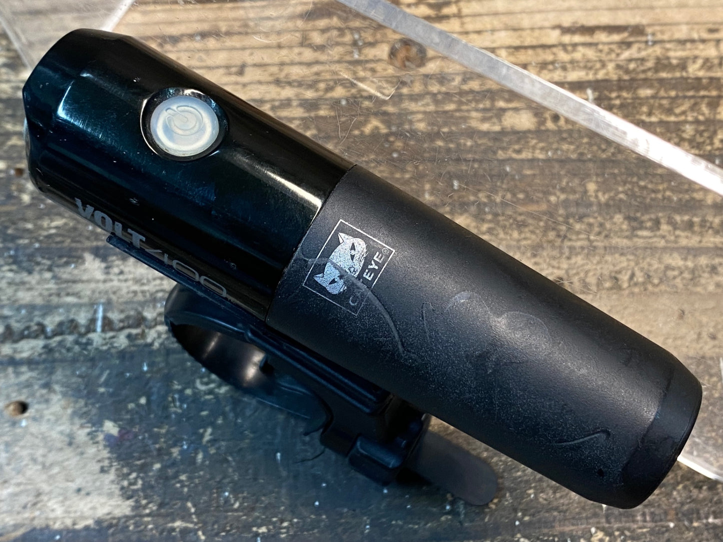 IN578 キャットアイ CATEYE VOLT400 フロントライト ※点灯確認済み