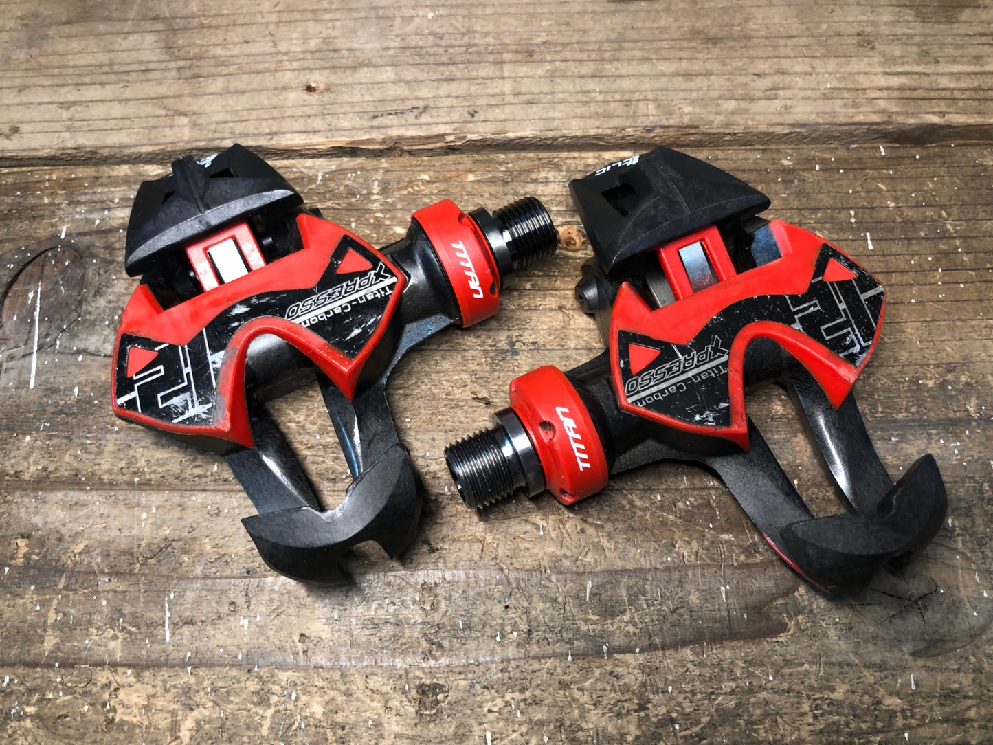 IM959 タイム TIME エクスプレッソ XPRESSO 12 ビンディングペダル カーボン チタンシャフト 黒赤