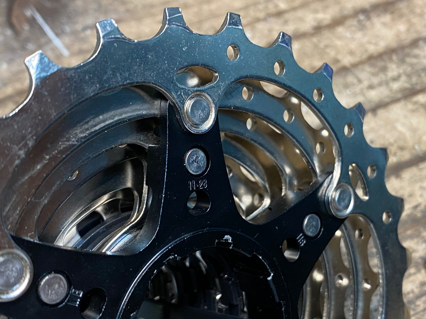 IT105 シマノ SHIMANO 105 CS-5800 スプロケット 11-28t 11S