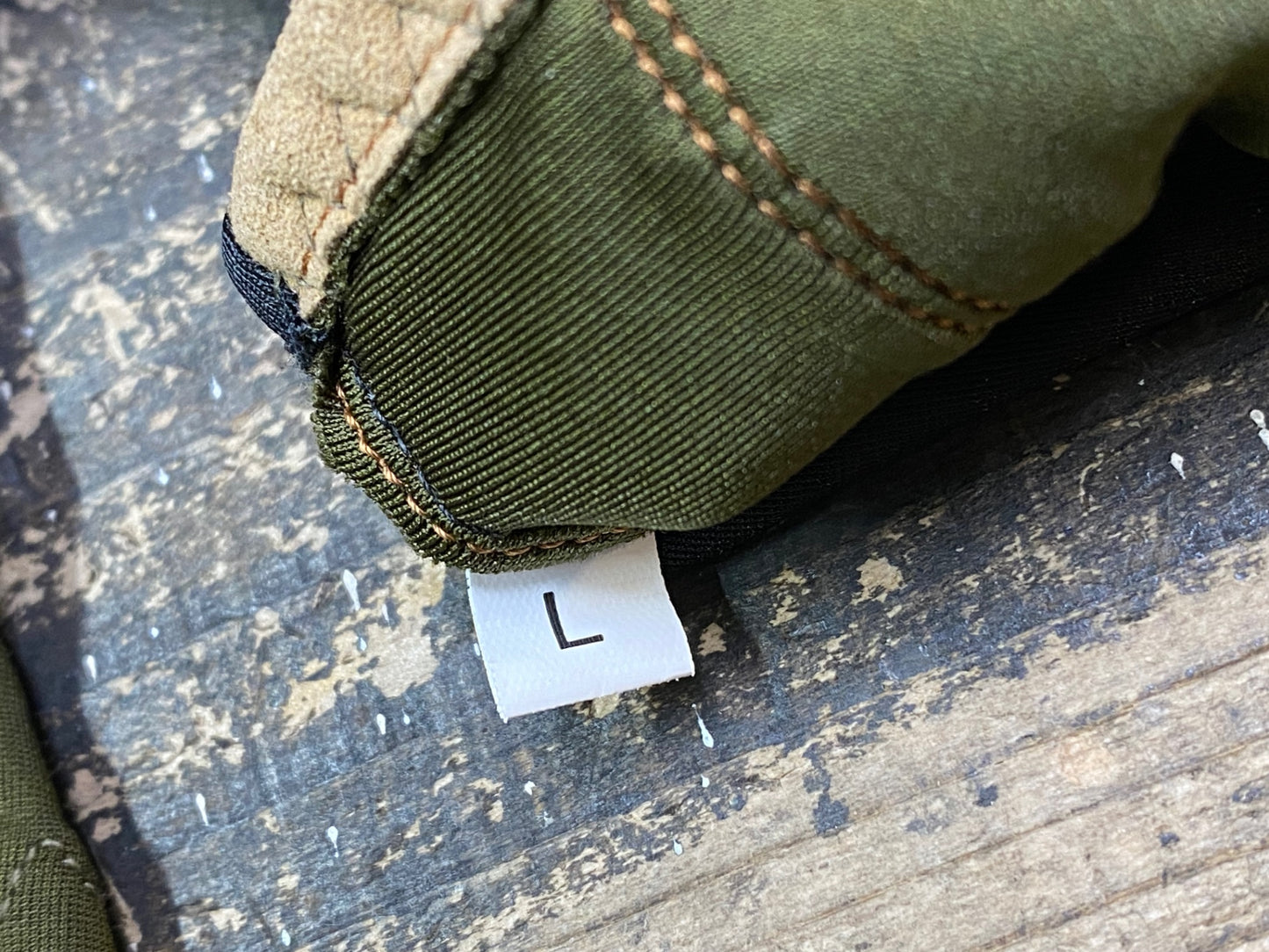 JC538 カペルミュール kapelmuur 長指 グローブ カーキ L