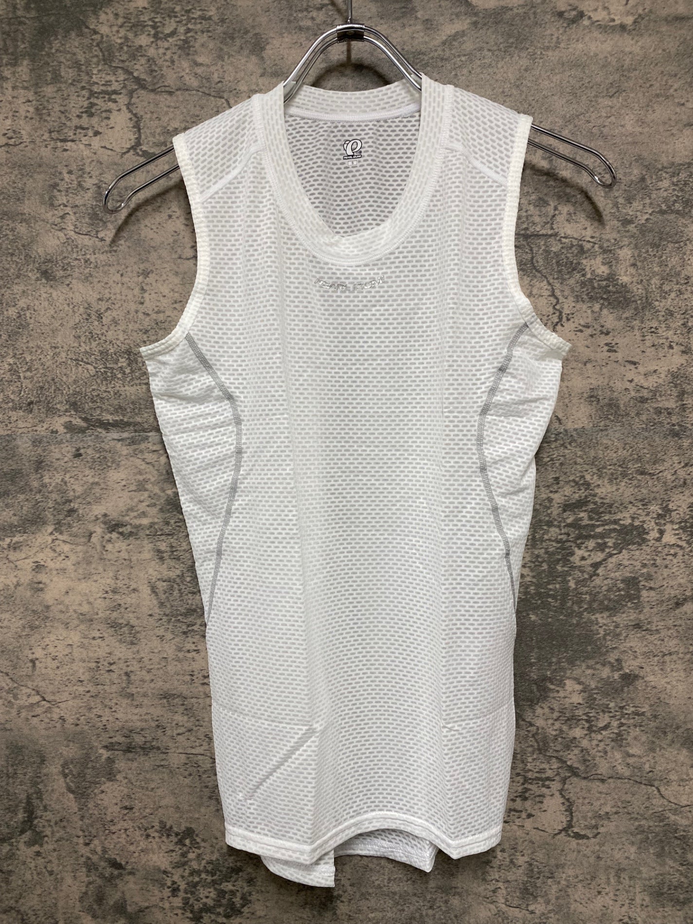 IV918 パールイズミ PEARL iZUMi ノースリーブ ベースレイヤー 白 S メッシュ