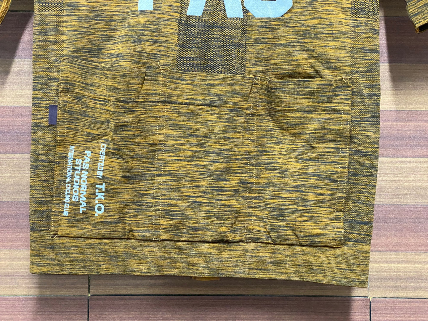 IV056 パスノーマルスタジオ PAS NORMAL STUDIOS T.K.O Knit Jersey 半袖サイクルジャージ オレンジ SM