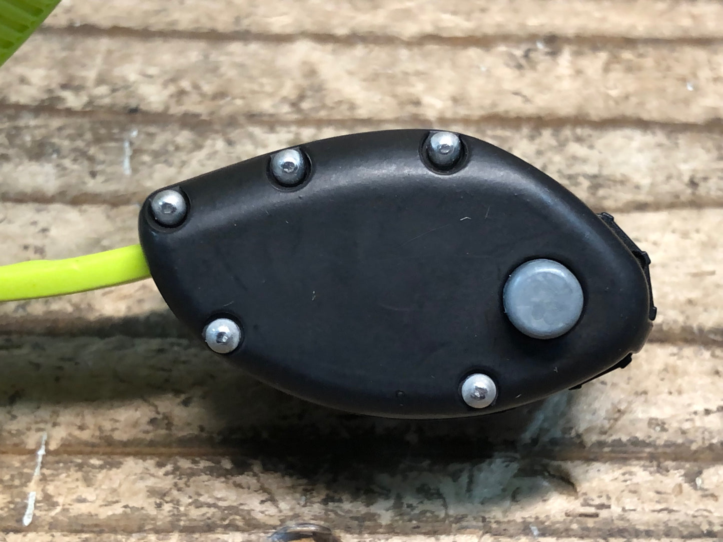 IX296 オットーロック OTTOLOCK 鍵 ロック 黄緑