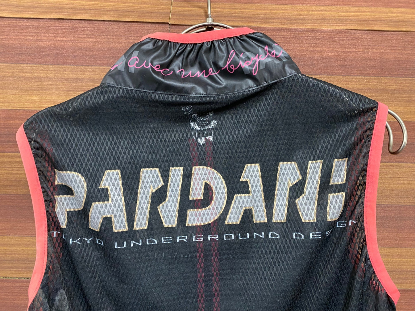 IQ216 パンダーニ PANDANI ジレ サイクルベスト 黒 ピンク S