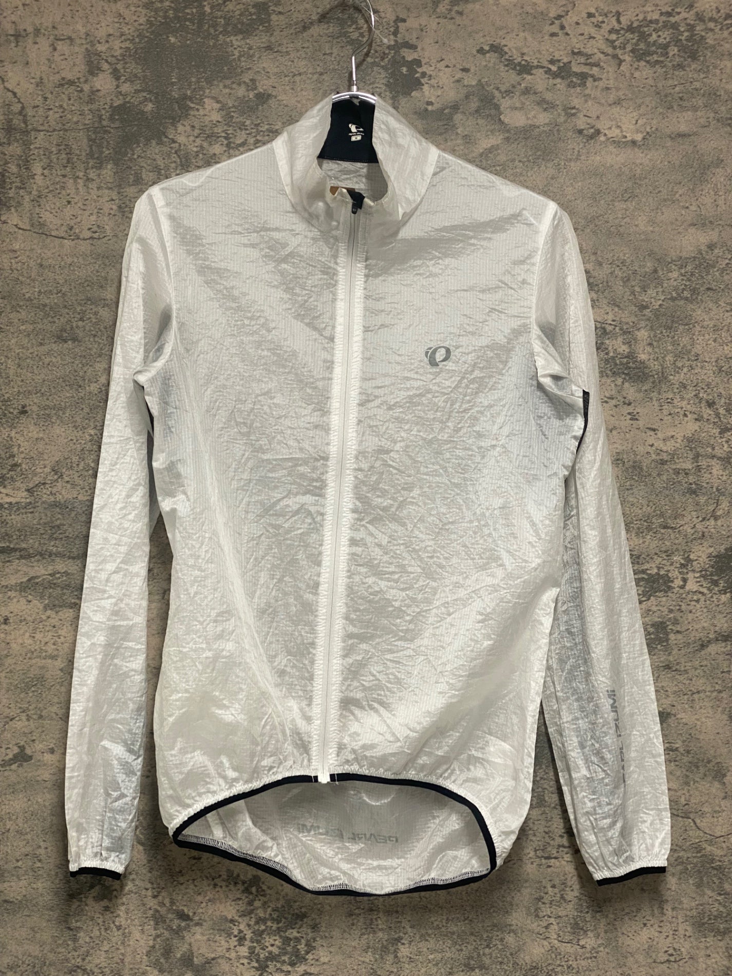 IV538 パールイズミ PEARL iZUMi 長袖 ウインドブレーカー 白 M