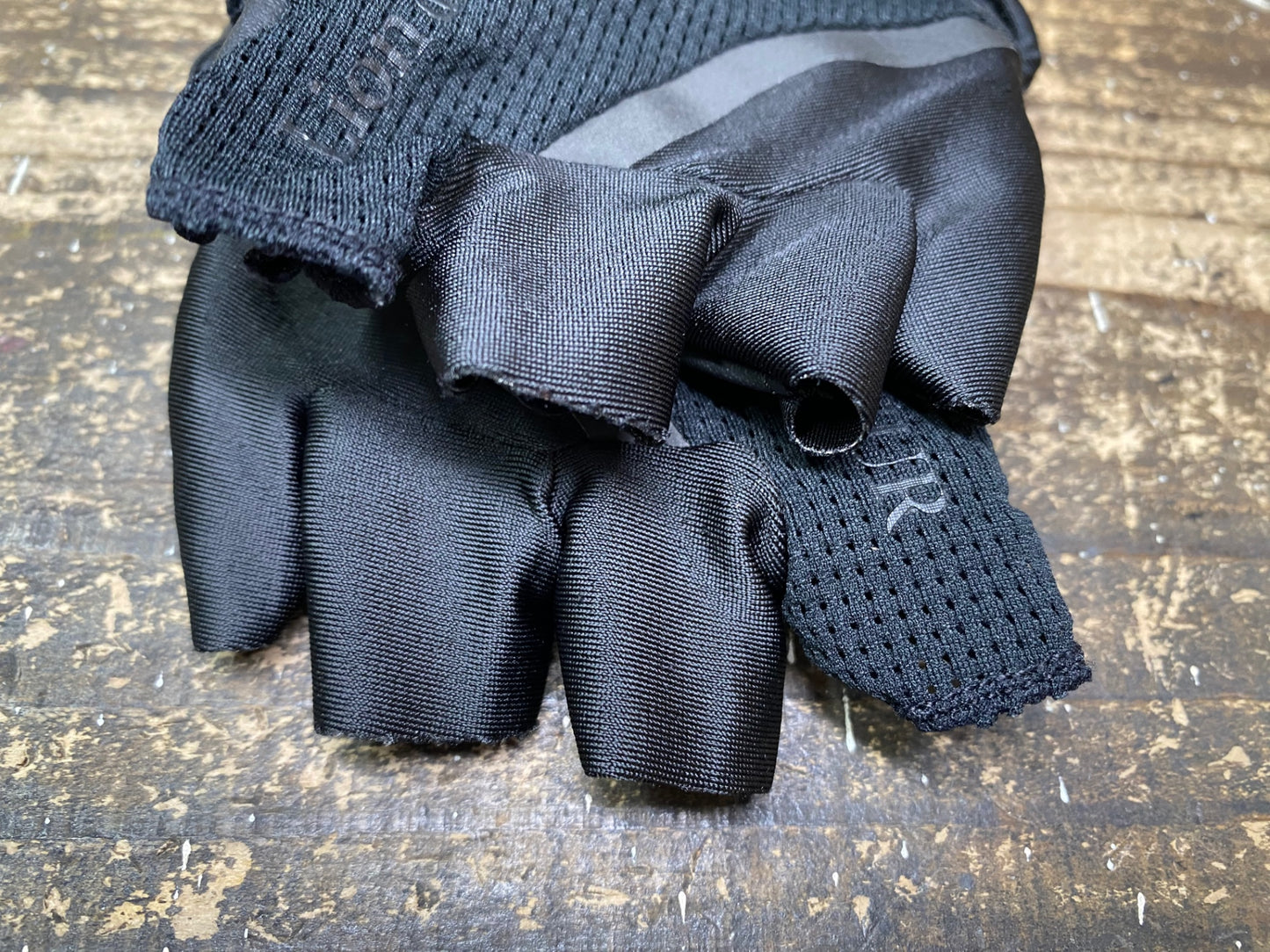 JB082 リオンドカペルミュール Lion de KAPELMUUR 指切り グローブ 黒 XS