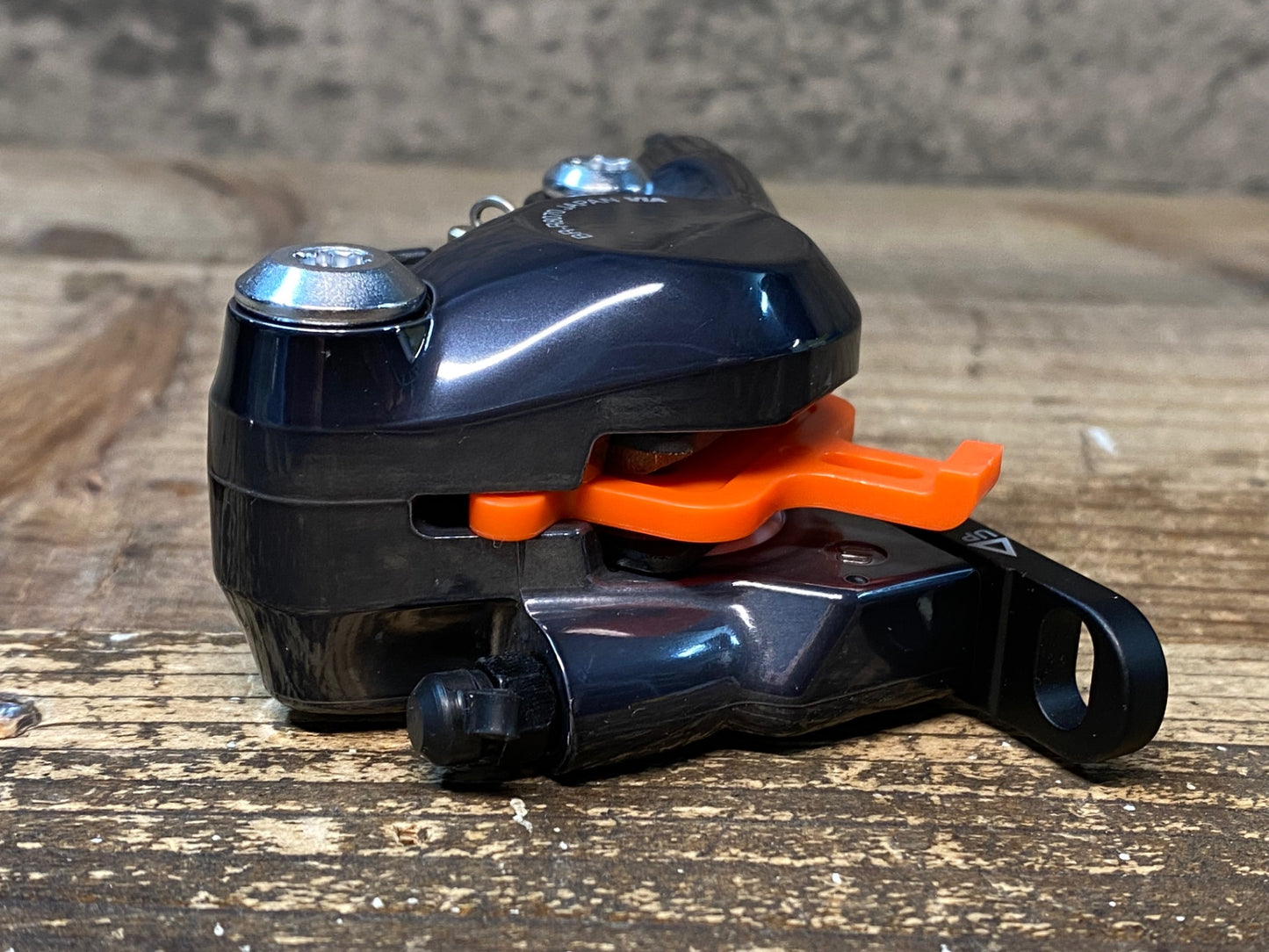 IV582 シマノ SHIMANO アルテグラ ULTEGRA BR-R8070 ディスクブレーキ キャリパー フロント