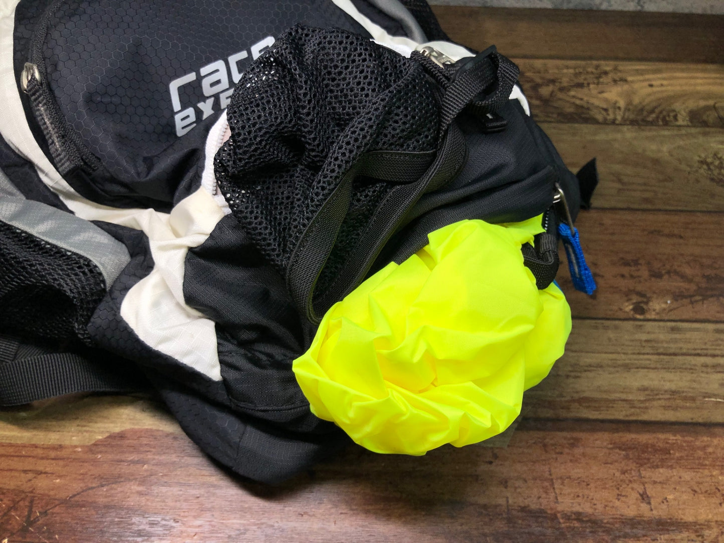 HA664 ドイター deuter  レース RACE exp air リュックサック バックパック 黒グレー 汚れあり