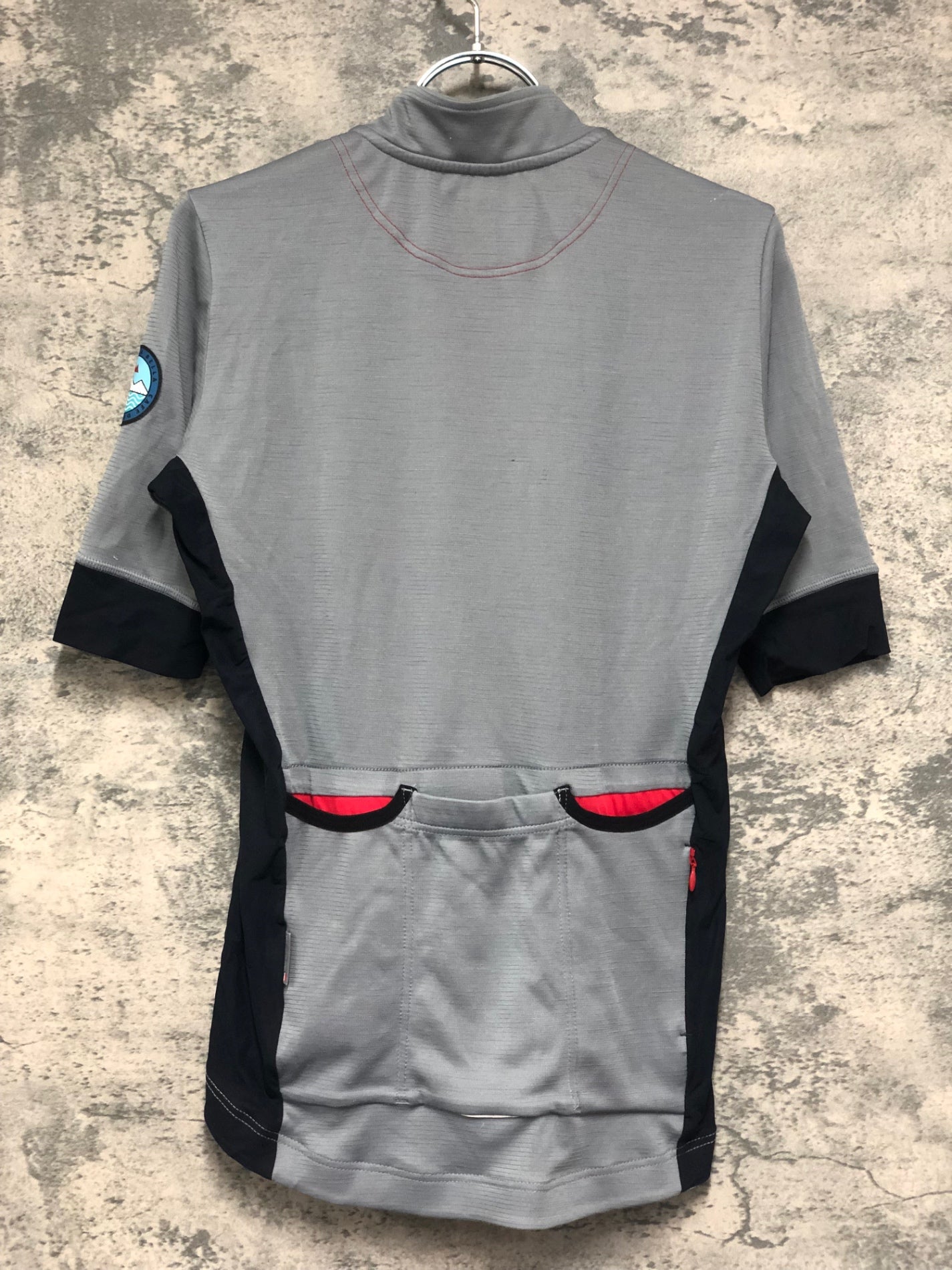 IX103 カフェドシクリステ Cafe du Cycliste EGLANTINE 半袖 サイクルジャージ グレー 黒 S