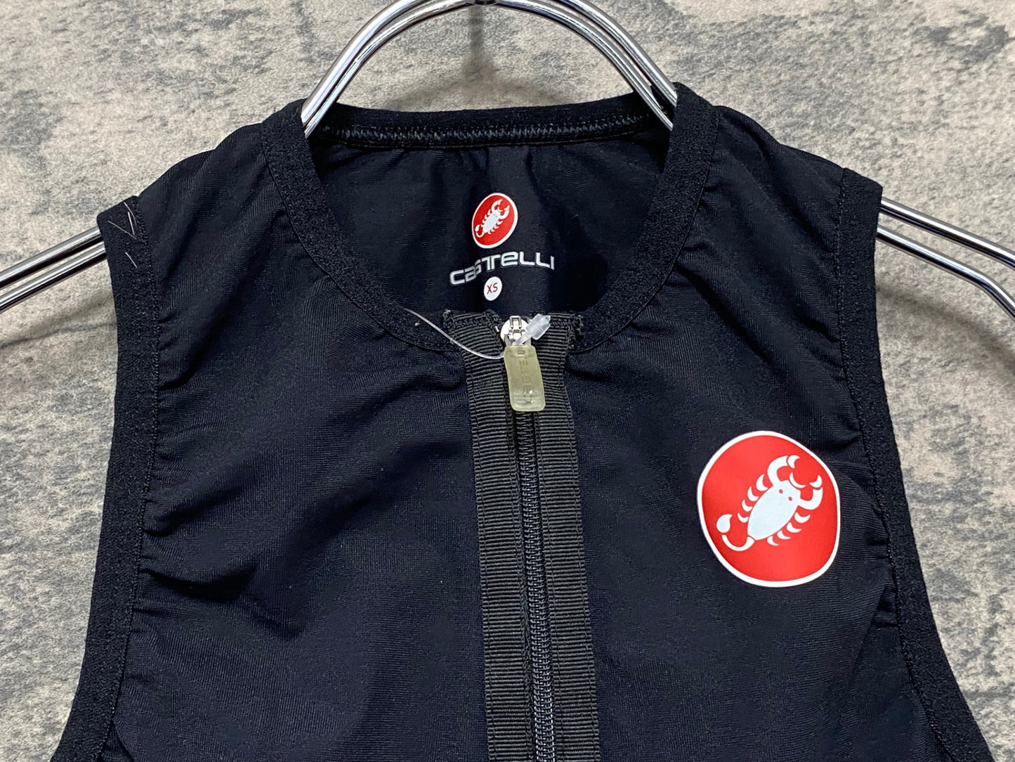 IZ469 カステリ CASTELLI ROSSOCORSA BODY PAINT ジレ サイクルベスト 黒 XS ※ゴム切れ