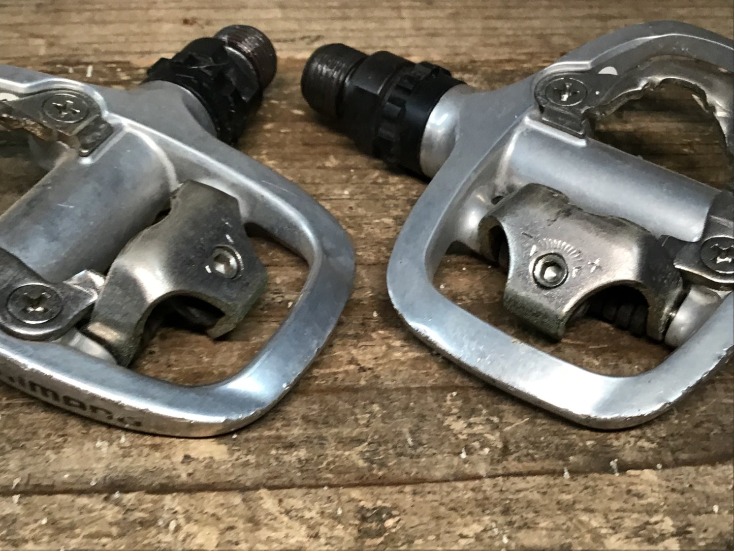 IS489 シマノ SHIMANO PD-A520 ビンディングペダル SPD ※ガリ傷アリ