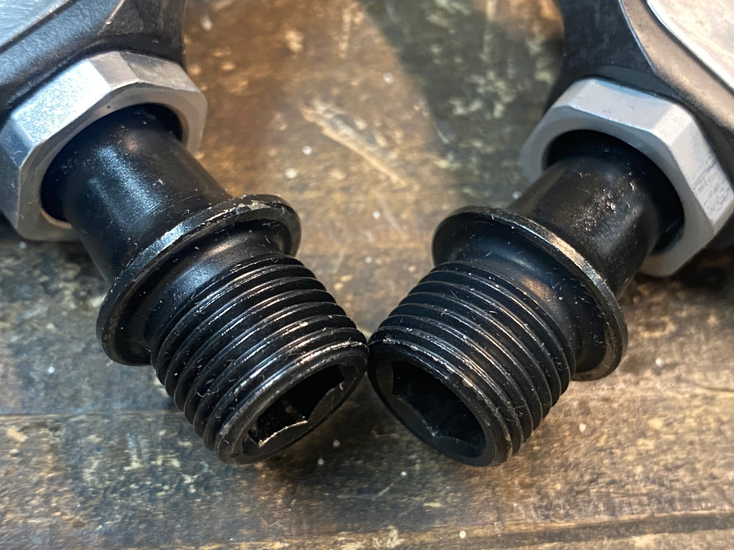 JA457 シマノ SHIMANO 105 PD-5700-C ビンディングペダル SPD-SL