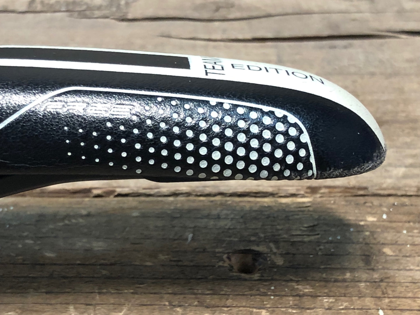 IQ394 セライタリア selle ITALIA SLR Monolink モノリンクサドル CARB X-40 カーボンレール