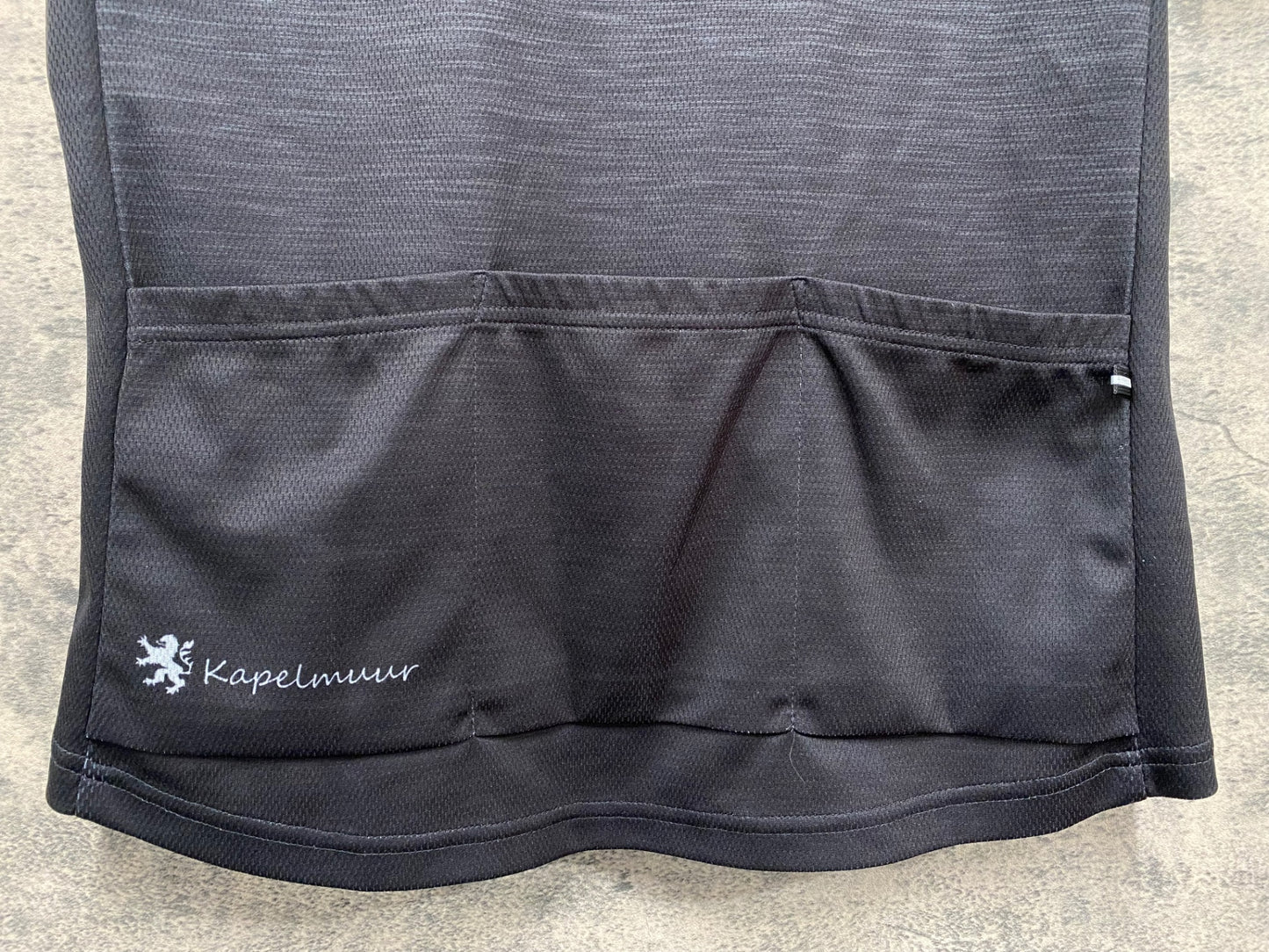 IU476 カペルミュール KAPELMUUR 半袖 サイクルジャージ 黒 グレー XL