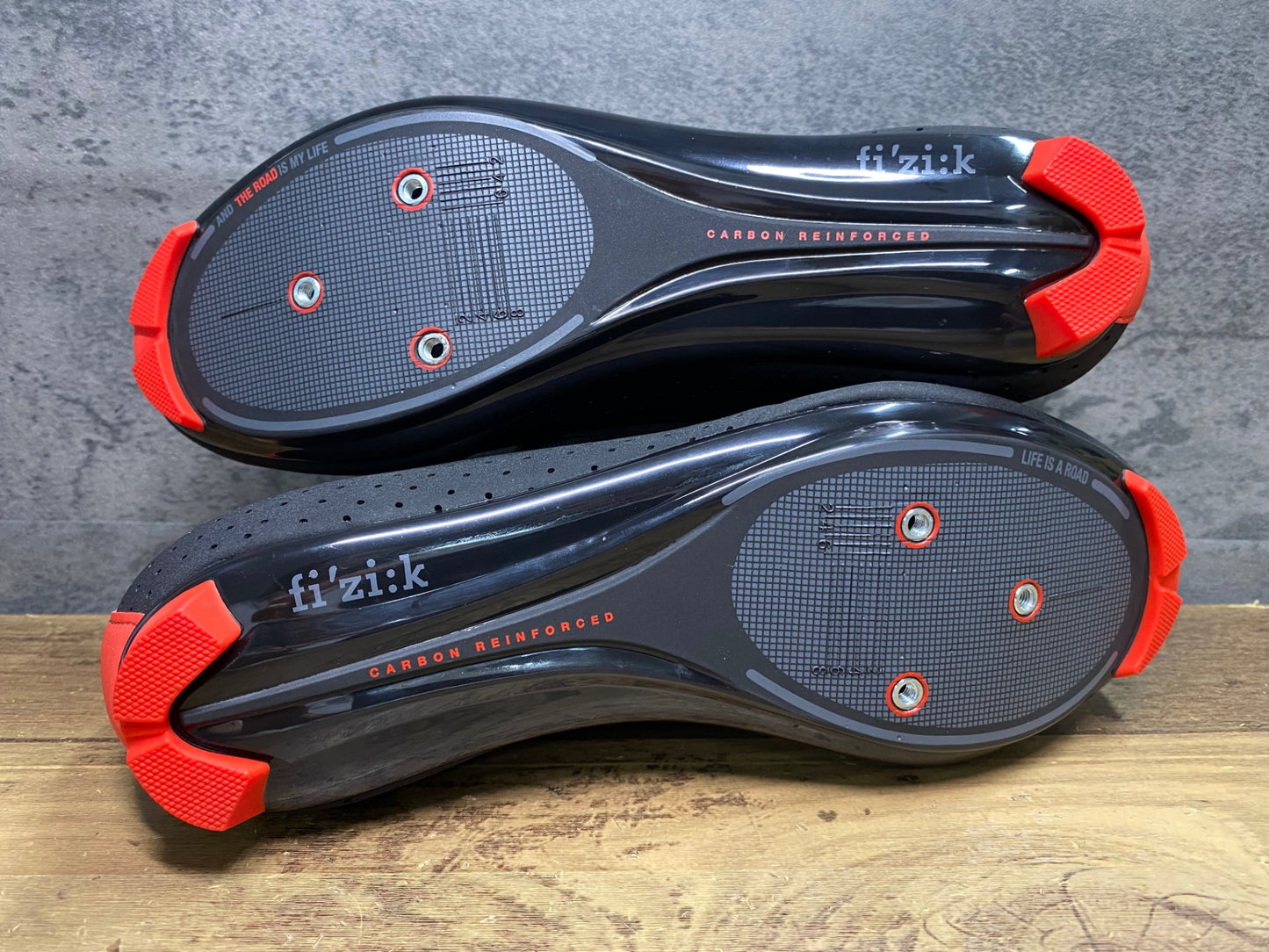IY647 フィジーク fizik R5B UOMO ビンディングシューズ SPD-SL 赤黒 EU41 ※新品未使用