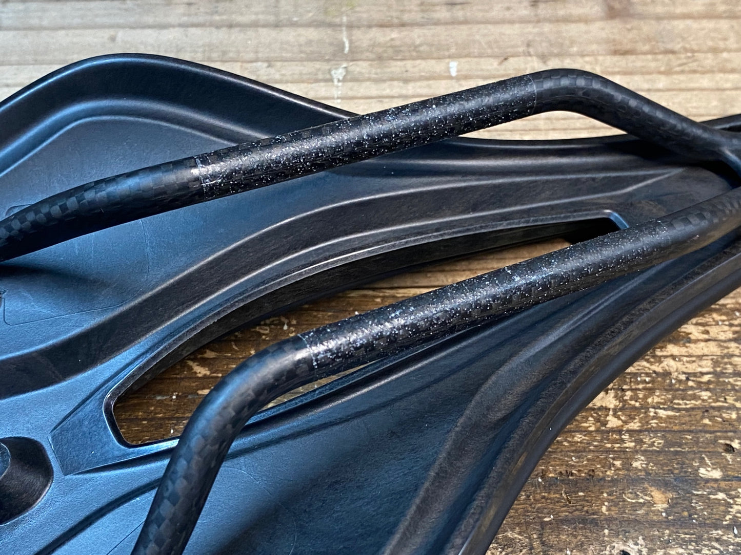 IZ370 ジャイアント GIANT フリート FLEET SLR サドル カーボンレール