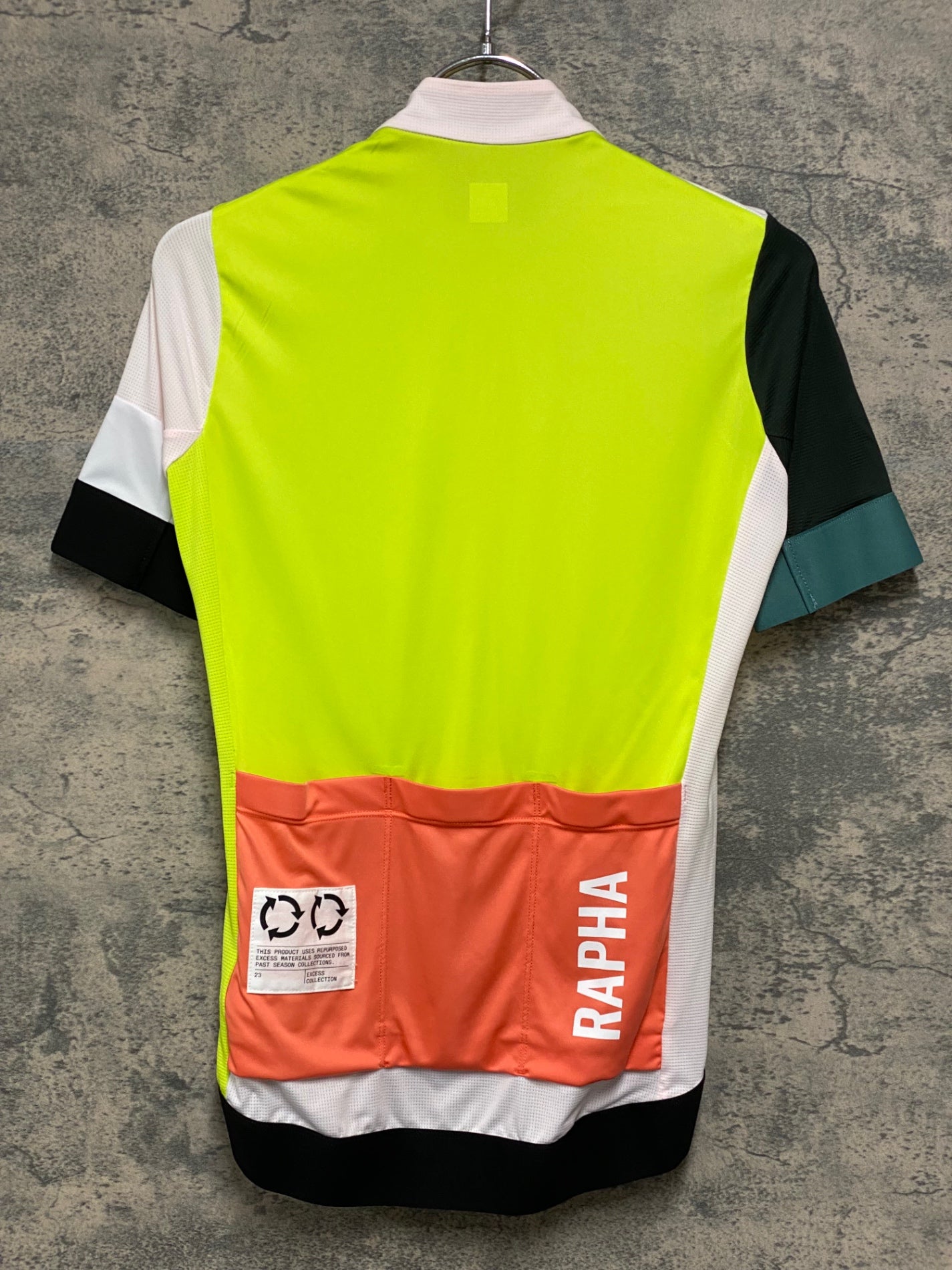 JB946 ラファ Rapha WOMEN'S EXCESS PRO TEAM TRAINING JERSEY 総柄 XS