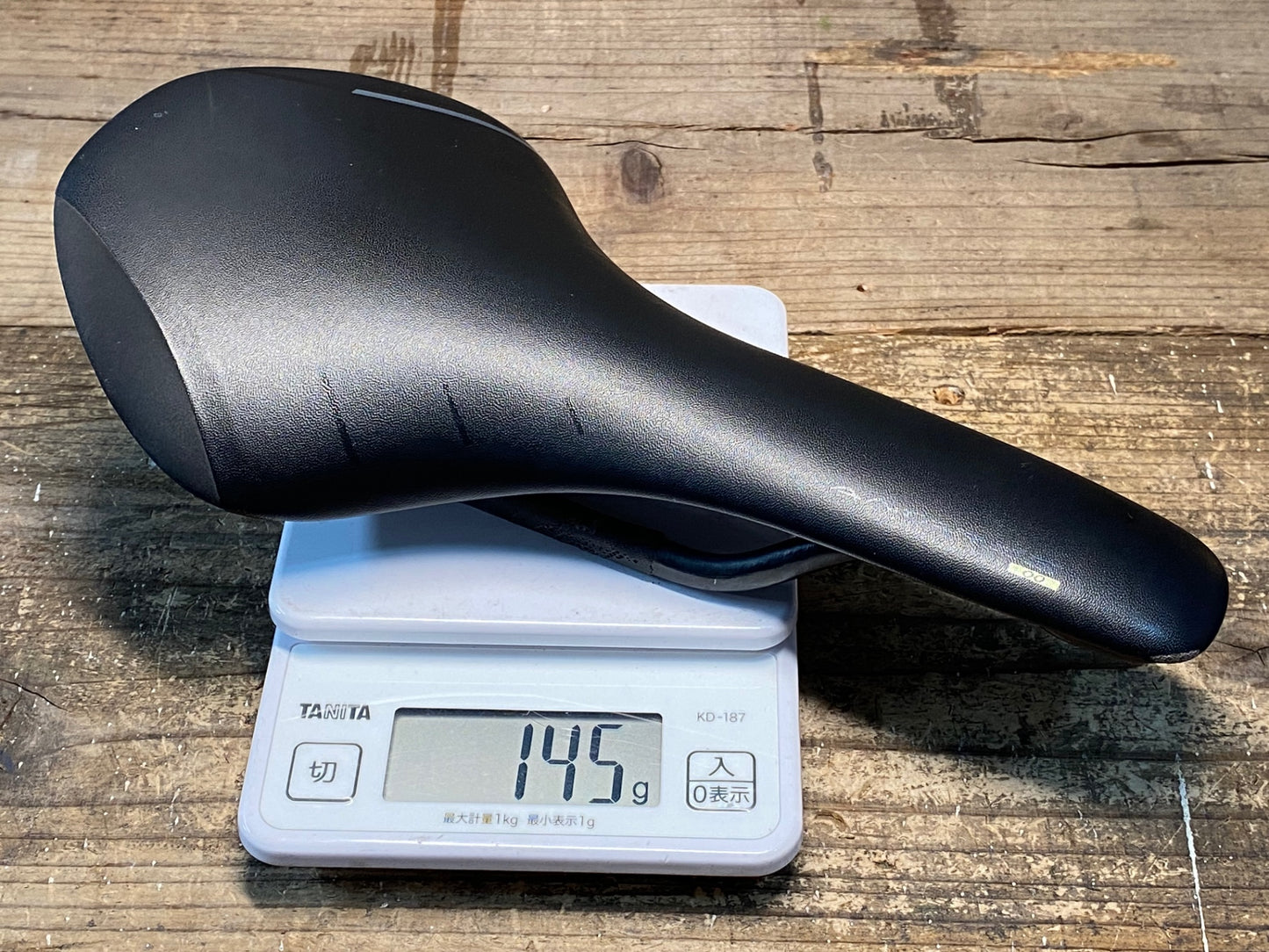 IS655 フィジーク fizik ANTARES 00 カーボンレール サドル