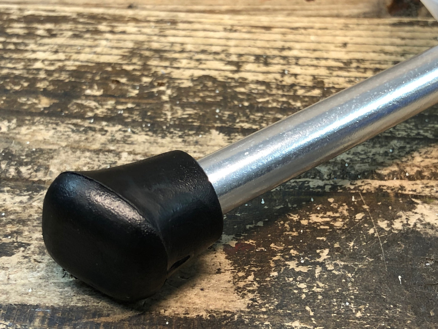 IV813 ジャイアント GIANT ESCAPE QR KICKSTAND スタンド