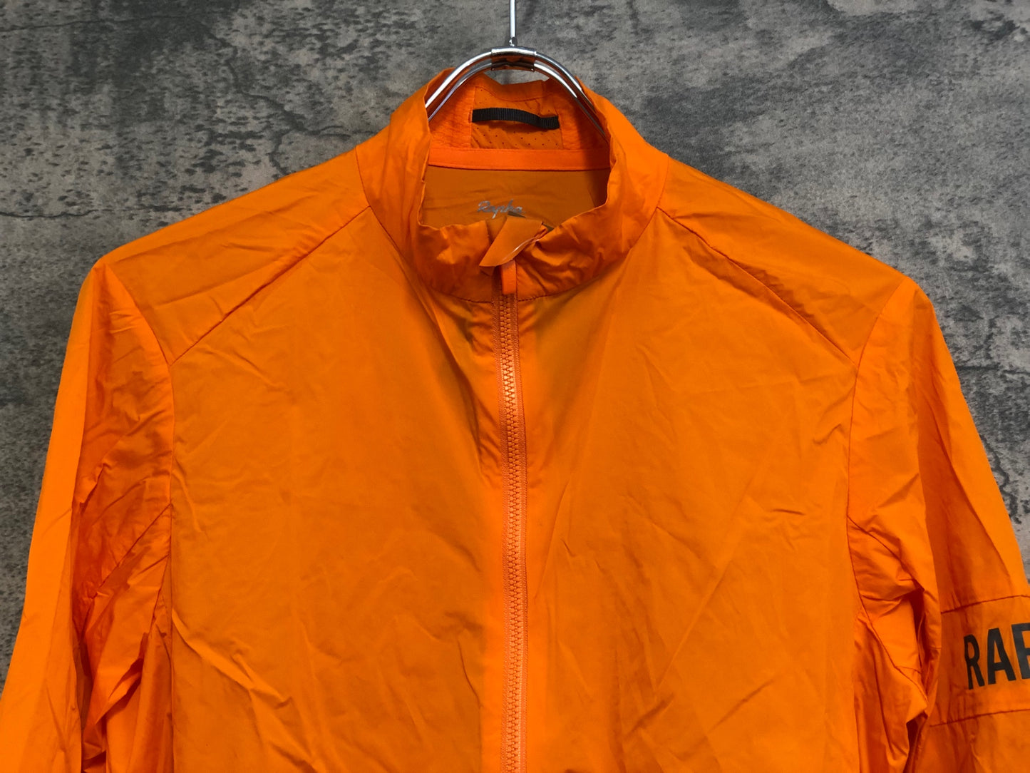 IV287 ラファ Rapha PRO TEAM LIGHTWEIGHT WIND JACKET 長袖 ウィンドブレーカー オレンジ S