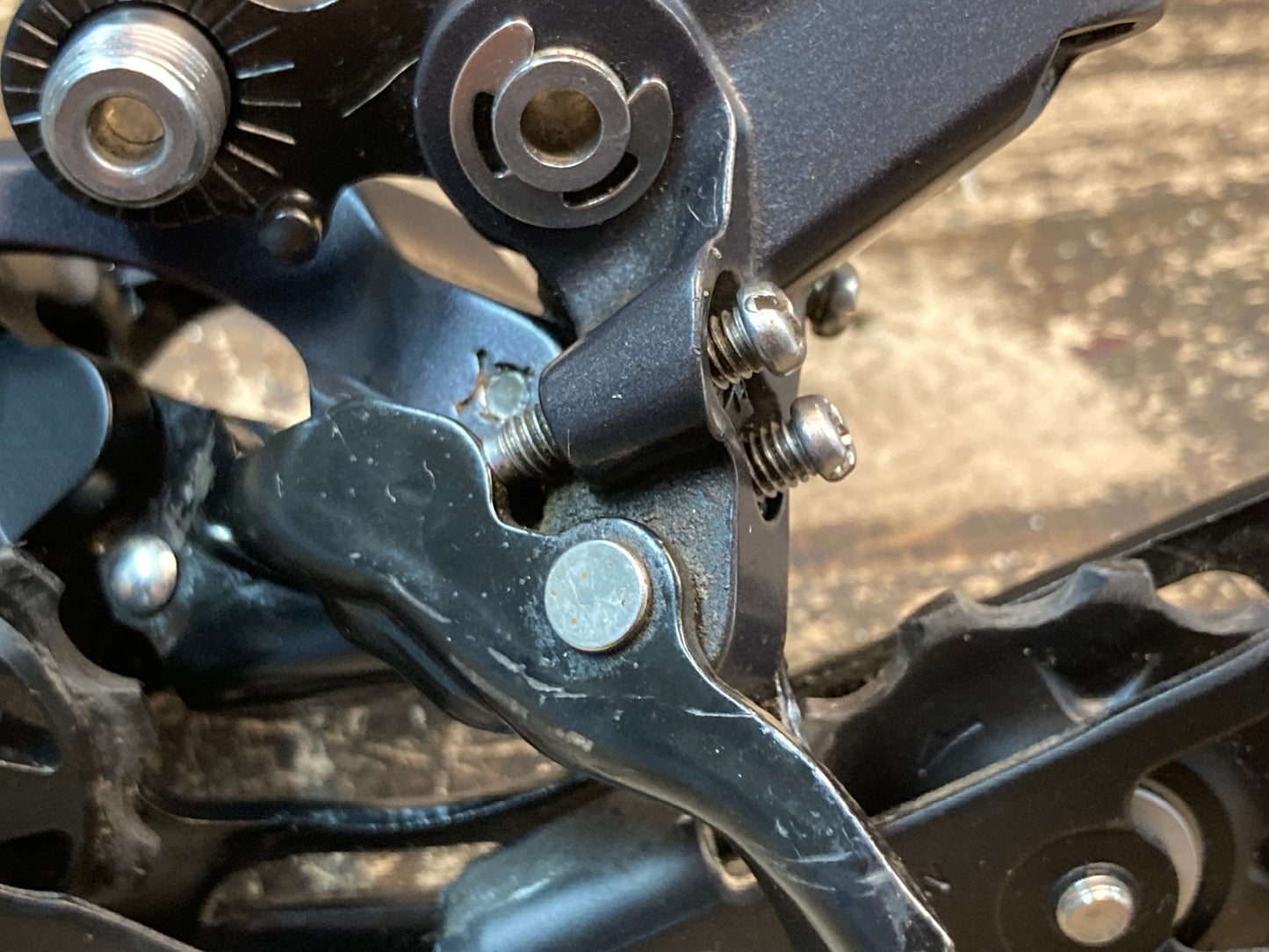 II653 シマノ SHIMANO SLX RD-M675 リアディレイラー 10s