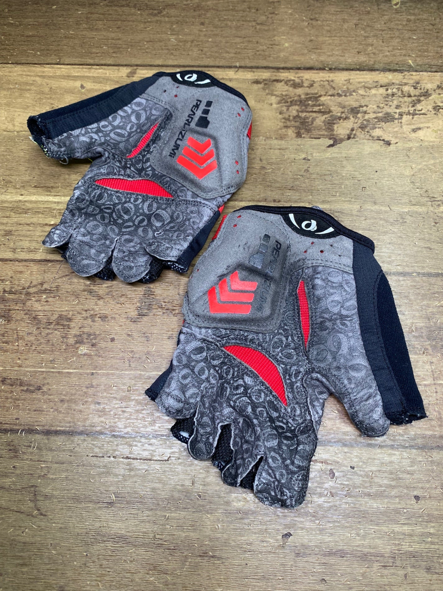 IZ541 パールイズミ PEARL iZUMi 指切り グローブ 黒 黄 L