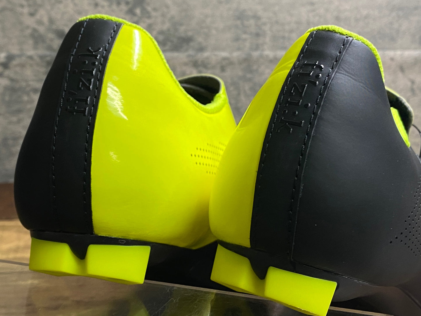 IY815 フィジーク fizik ARIA R3 ビンディングシューズ EU 41.5 SPD-SL