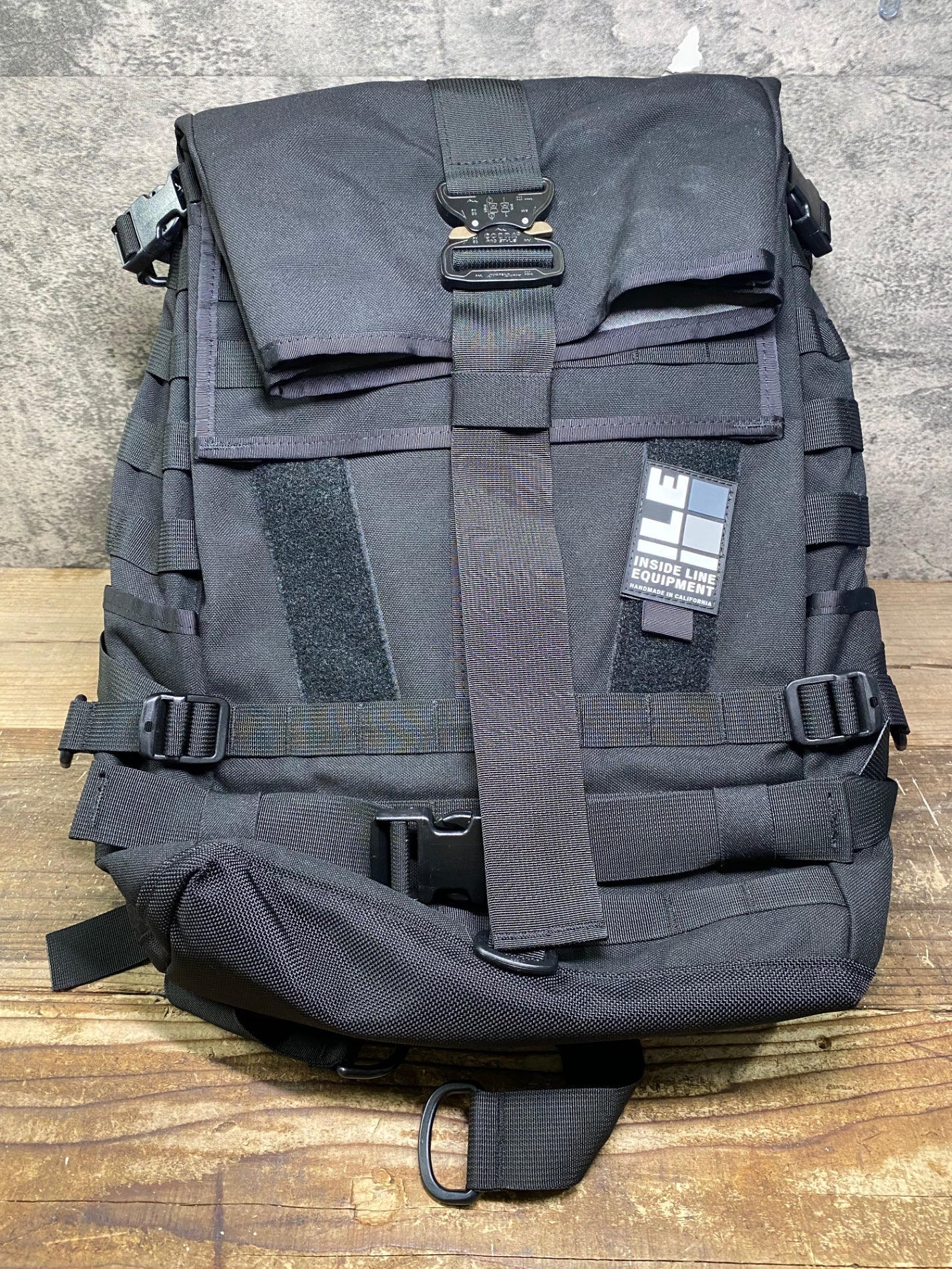 IW497 インサイドラインエキップメント INSIDE LINE EQUIPMENT リュック バックパック 黒