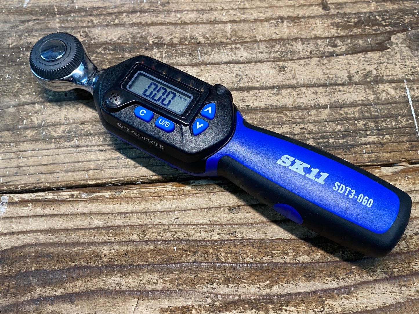 IT445 SK11 SDT3-060 デジタルトルクレンチ 黒 青 ヘックスビットソケットセット付属 ※起動確認済み