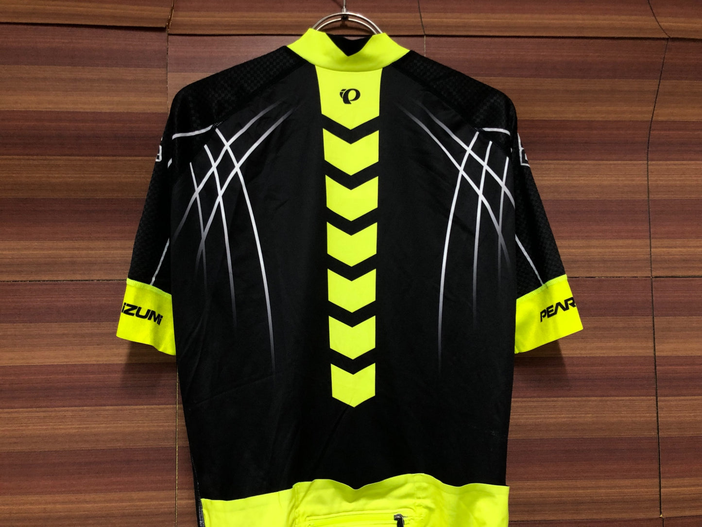 IT048 パールイズミ PEARL iZUMi 半袖 サイクルジャージ 黒 黄 XL