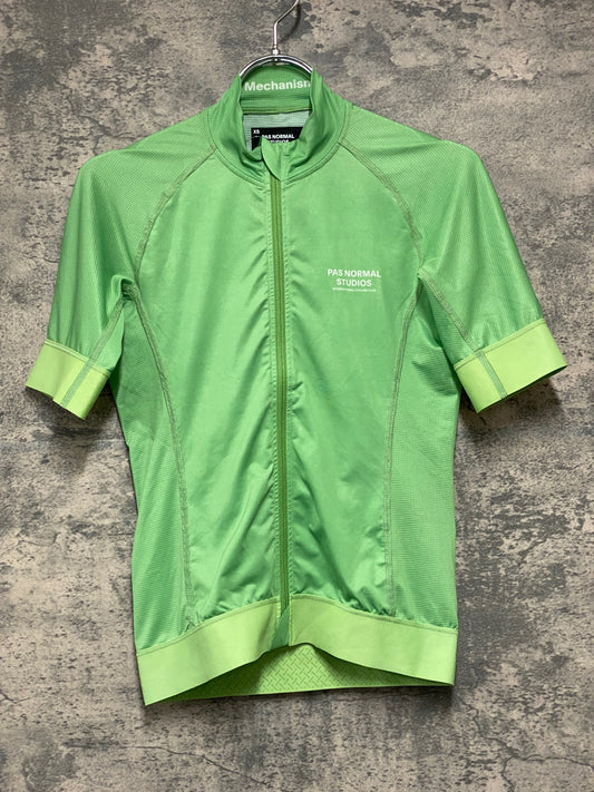JC413 パスノーマルスタジオ Pas Normal Studios | Men's Mechanism Jersey 半袖 サイクルジャージ グリーン XS