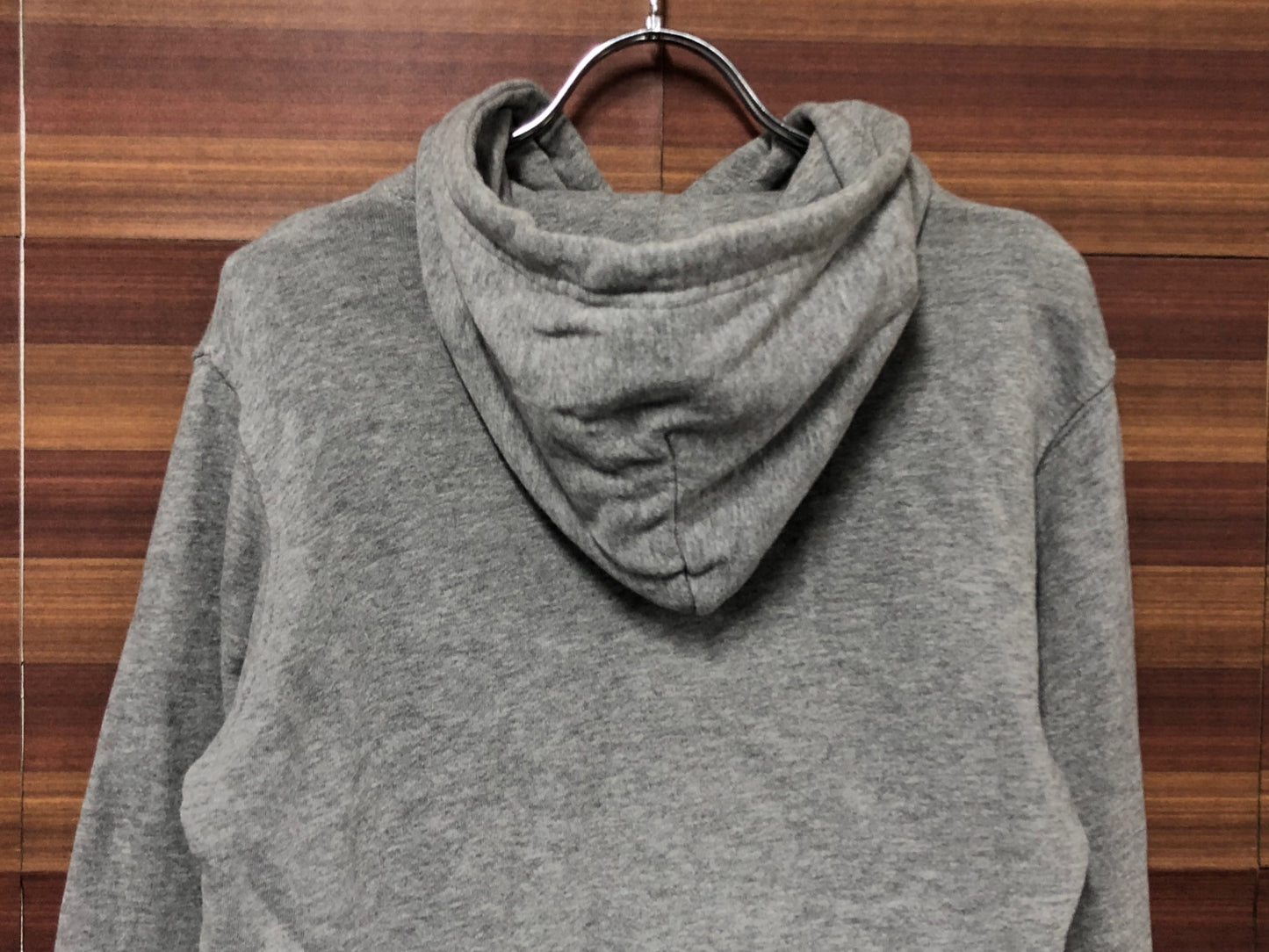 IS947 ピセイ PISSEI 長袖 パーカー S グレー