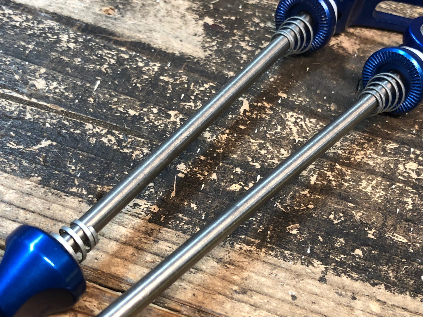 IF593 WR COMPOSITI チタン クイックリリース 前後セット 100mm 130mm 青