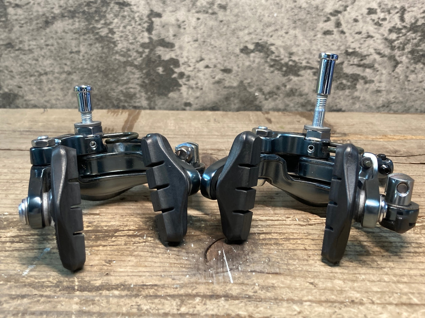 IL916 シマノ SHIMANO ティアグラ Tiagra BR-4700 キャリパーブレーキ セット