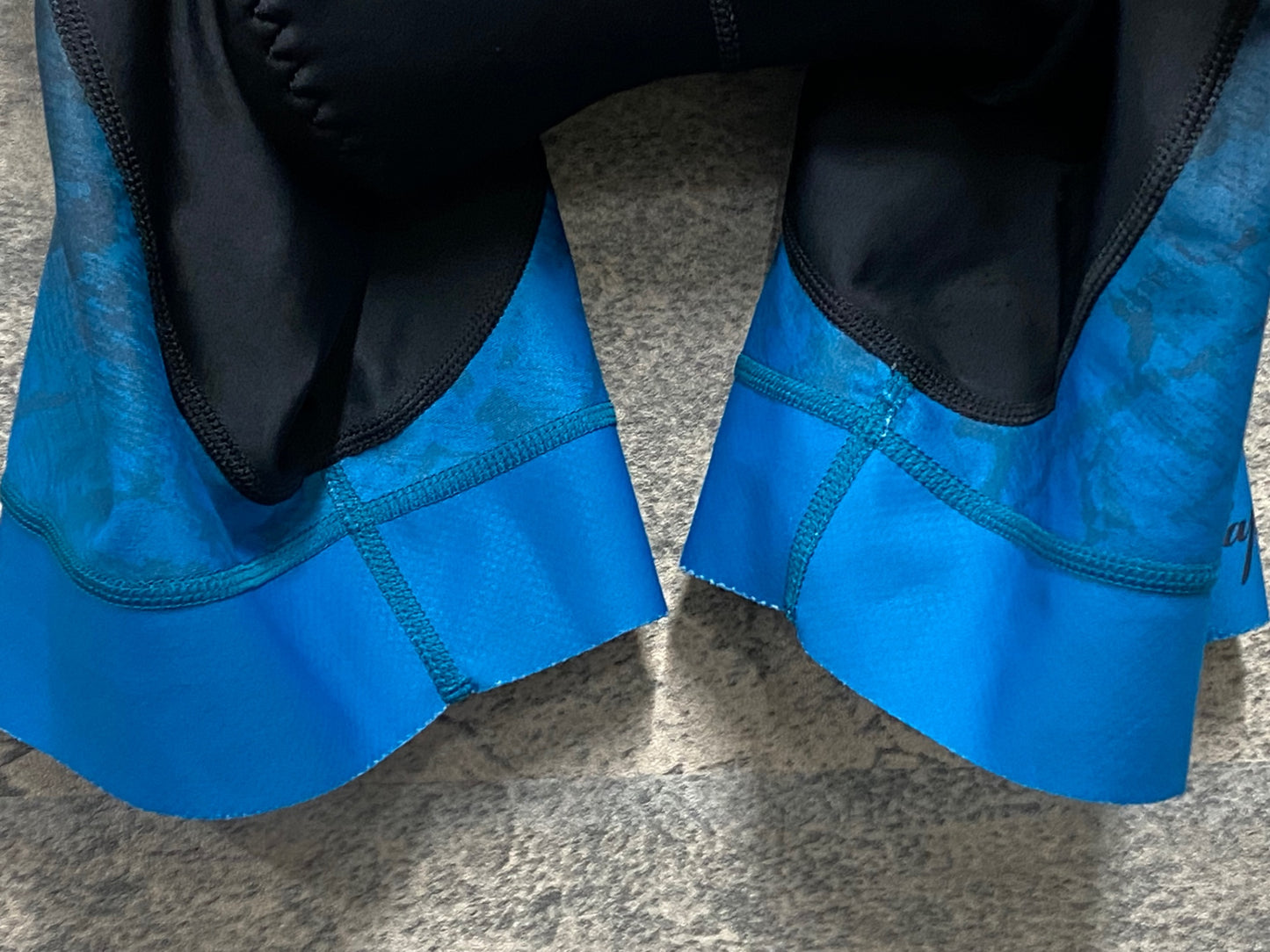 IU113 リオンドカペルミュール Lion de KAPELMUUR ビブショーツ 黒紺 S