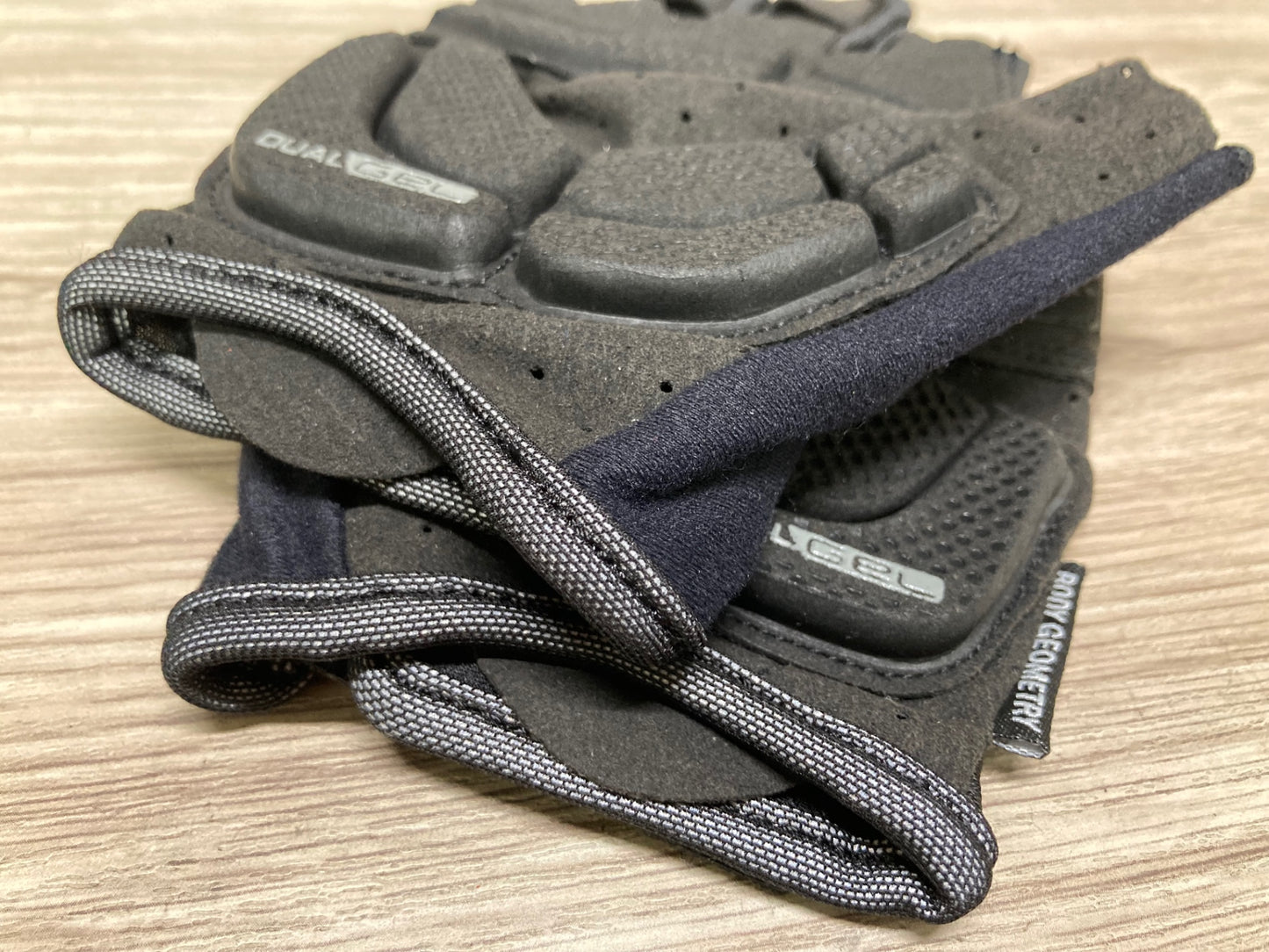 JA755 スペシャライズド SPECIALIZED 指切 グローブ 黒 S