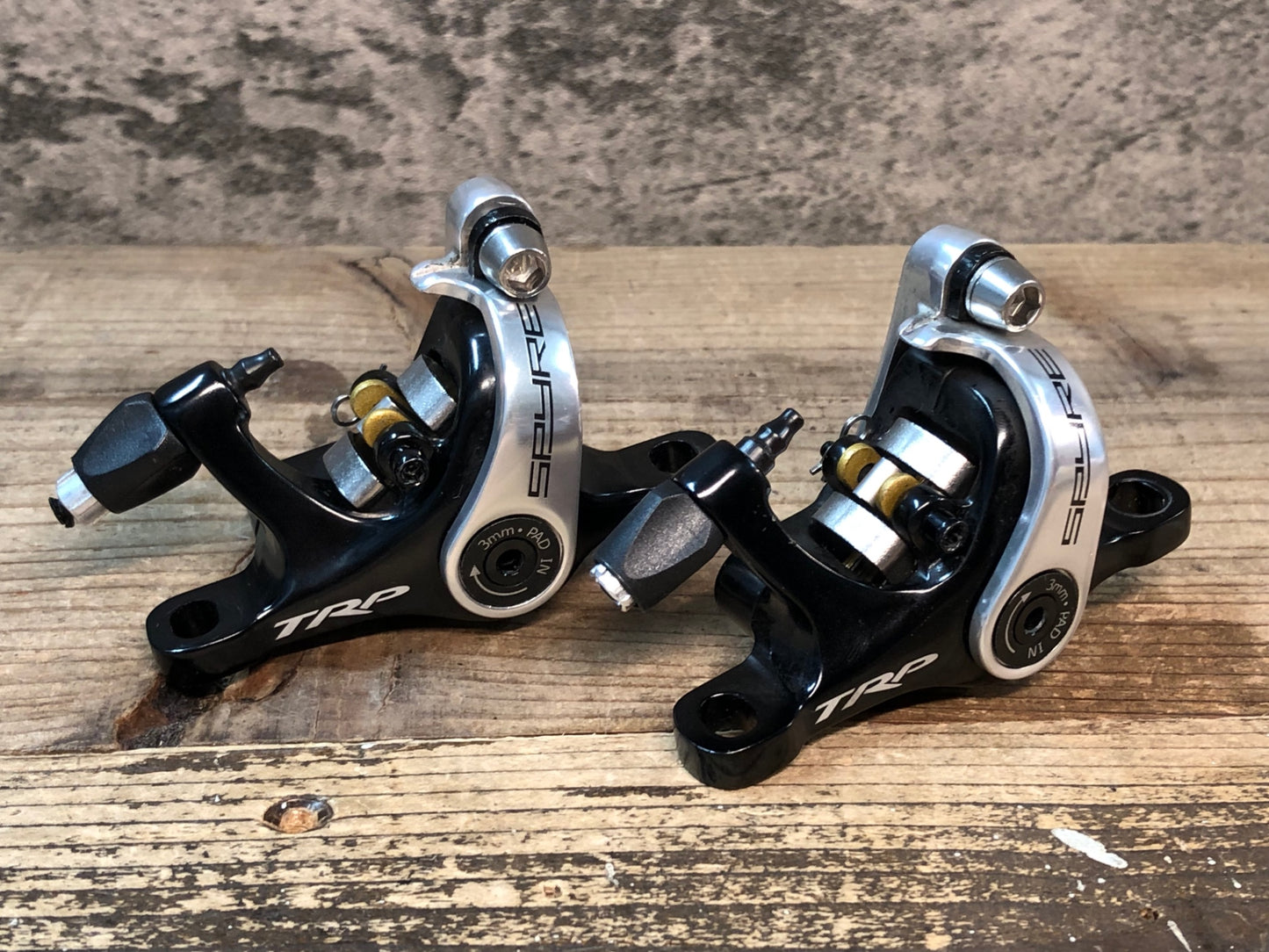 IA672 TRP SPYRE MD-C605 ディスクブレーキ 前後セット シルバー 黒 機械式 ポストマウント