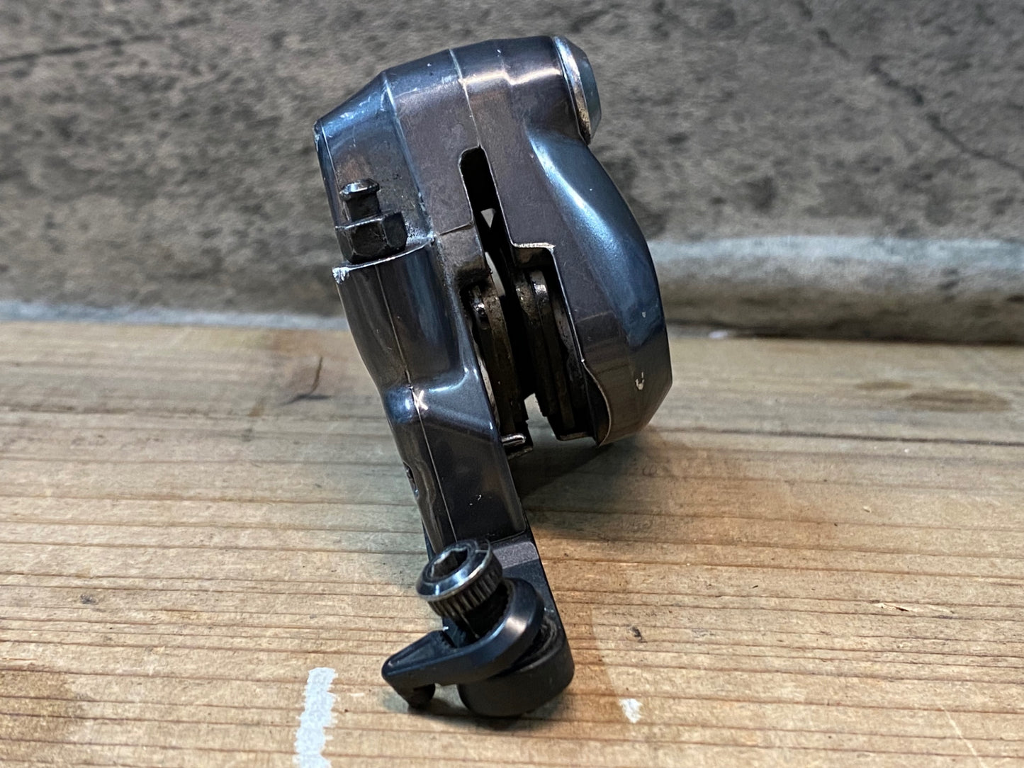 IV021 シマノ SHIMANO GRX BR-RX810 油圧ディスクキャリパーブレーキ 単品