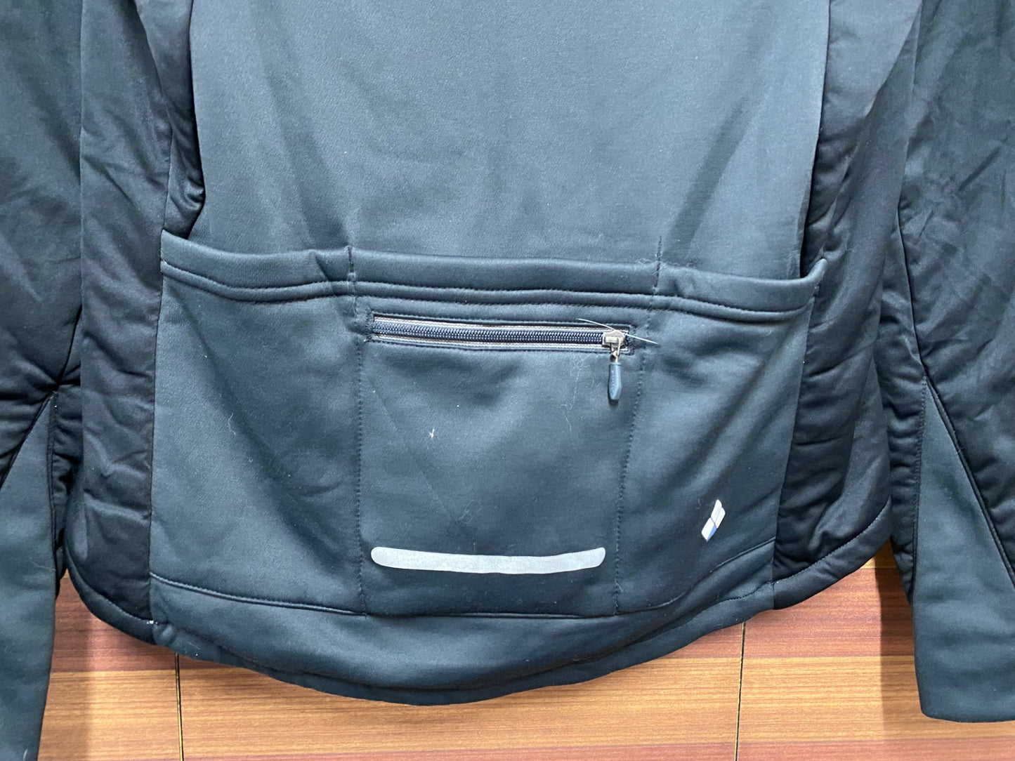 IN563 モンベル mont-bell 長袖 サイクルジャケット 黒 XS 裏起毛 中綿 ※動物の毛