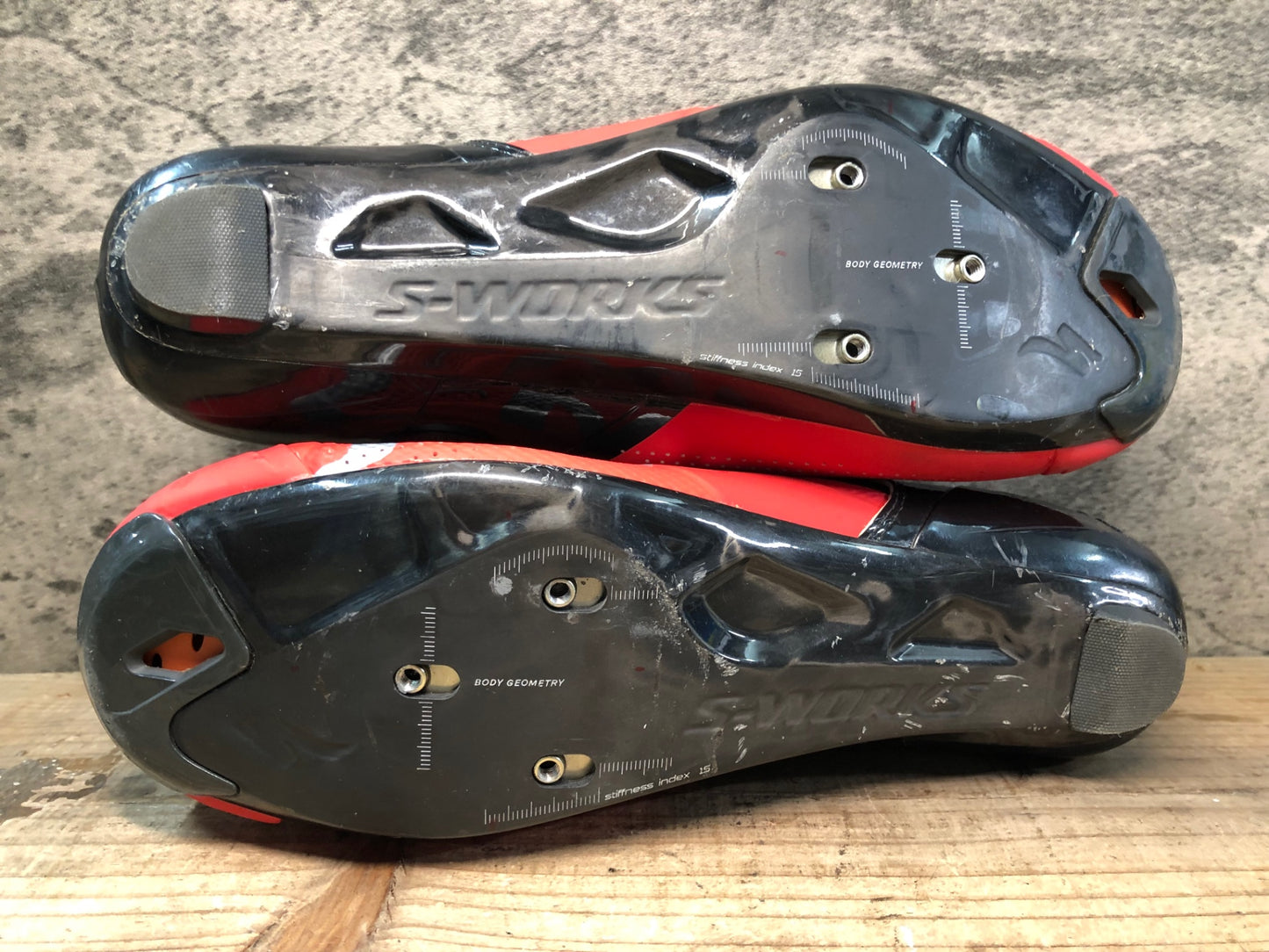 IZ125 スペシャライズド SPECIALIZED S-WORKS ARES ビンディングシューズ 赤 黒 EU40 SPD-SL