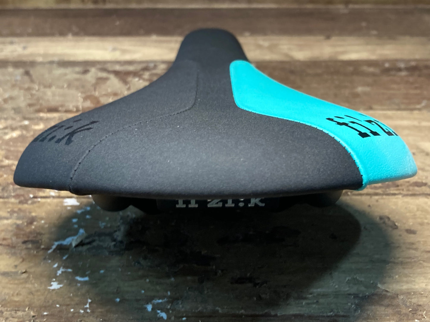 IK778 フィジーク FIZIK ANTARES R7 サドル チェレステ S_ALLOYレール 140mm