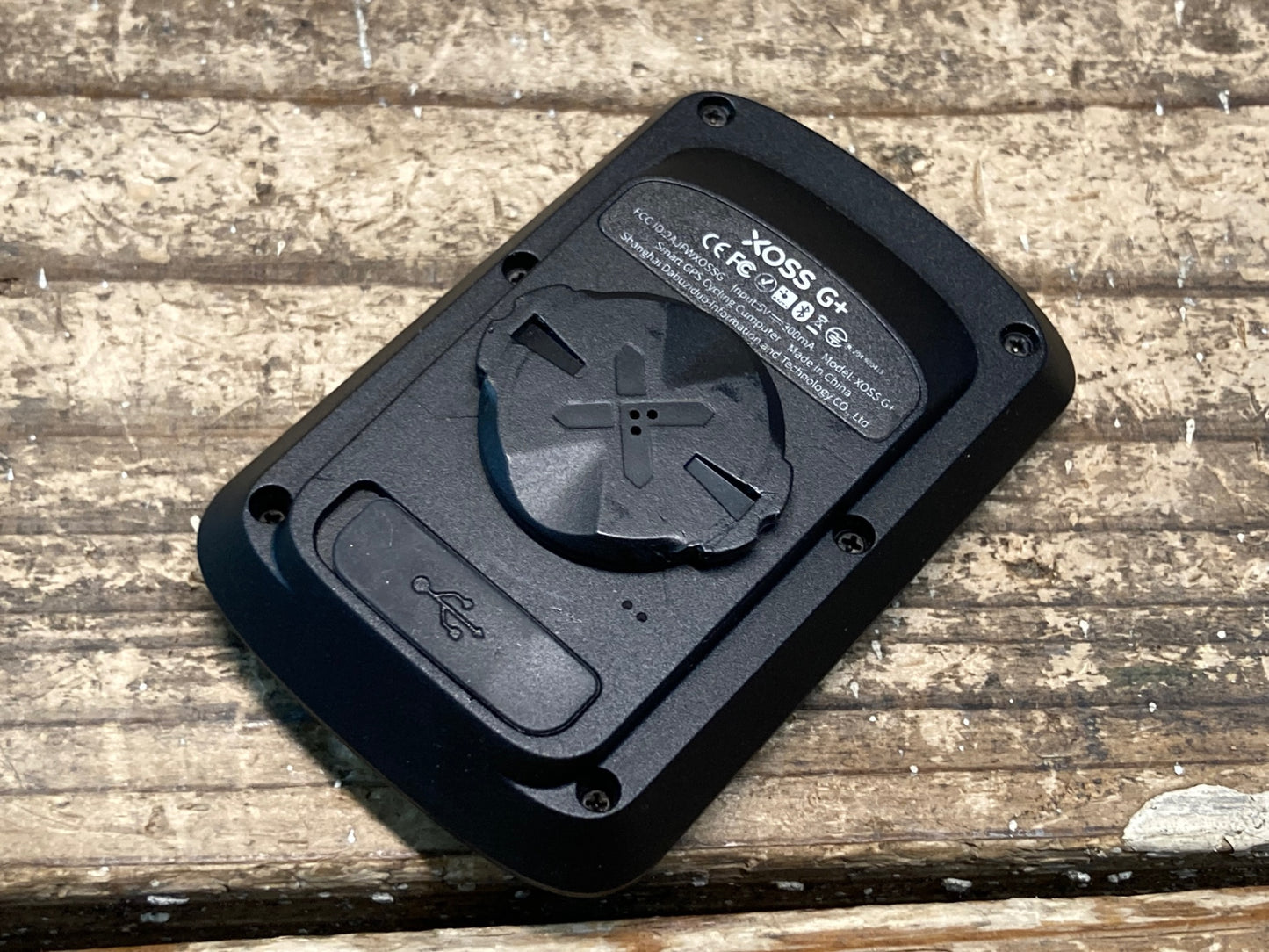 IU888 XOSS G+ サイクルコンピューター