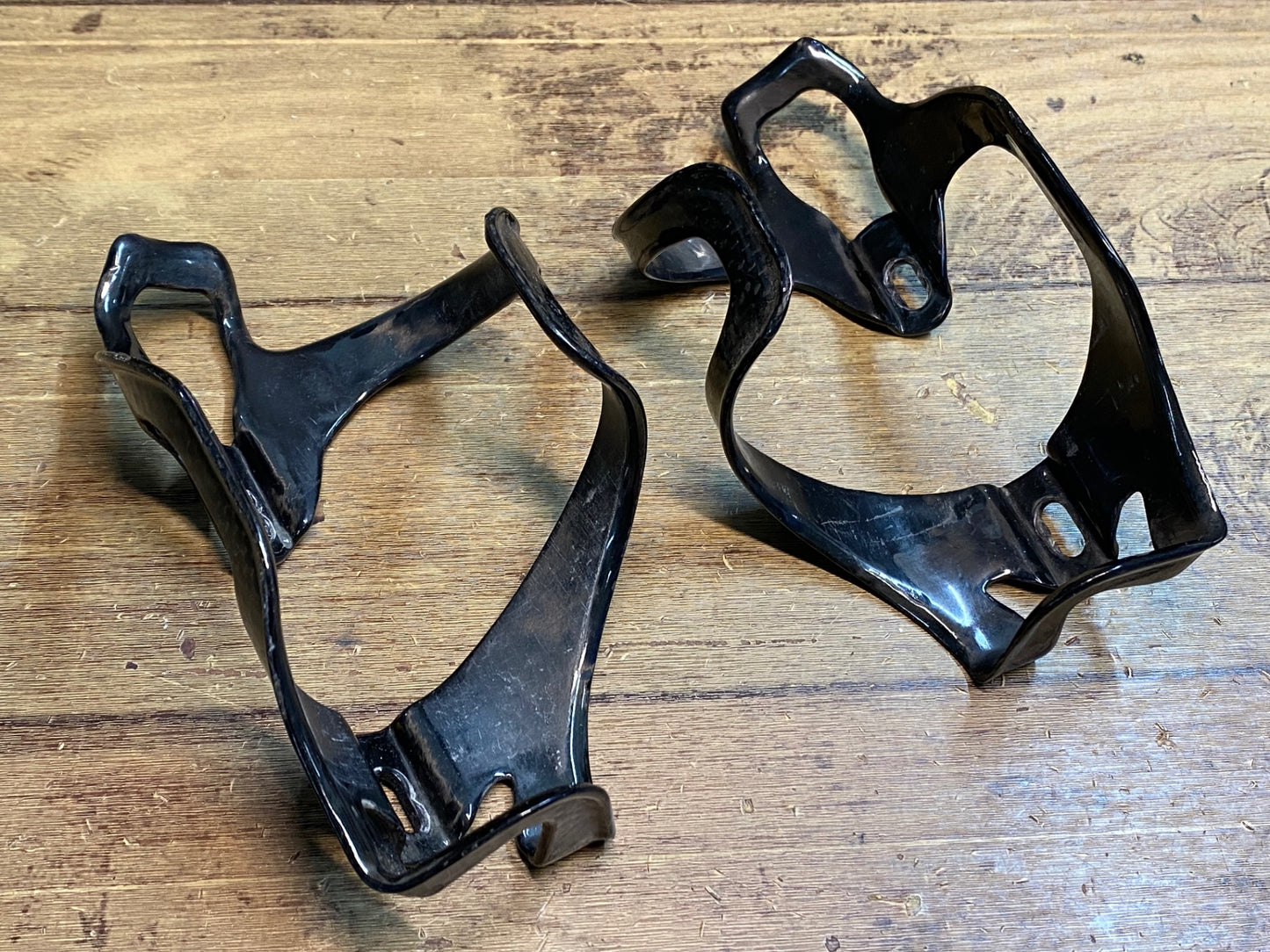 IY712 レザイン LEZYNE CARBON CAGE SL カーボン ボトルケージ 黒 2個セット